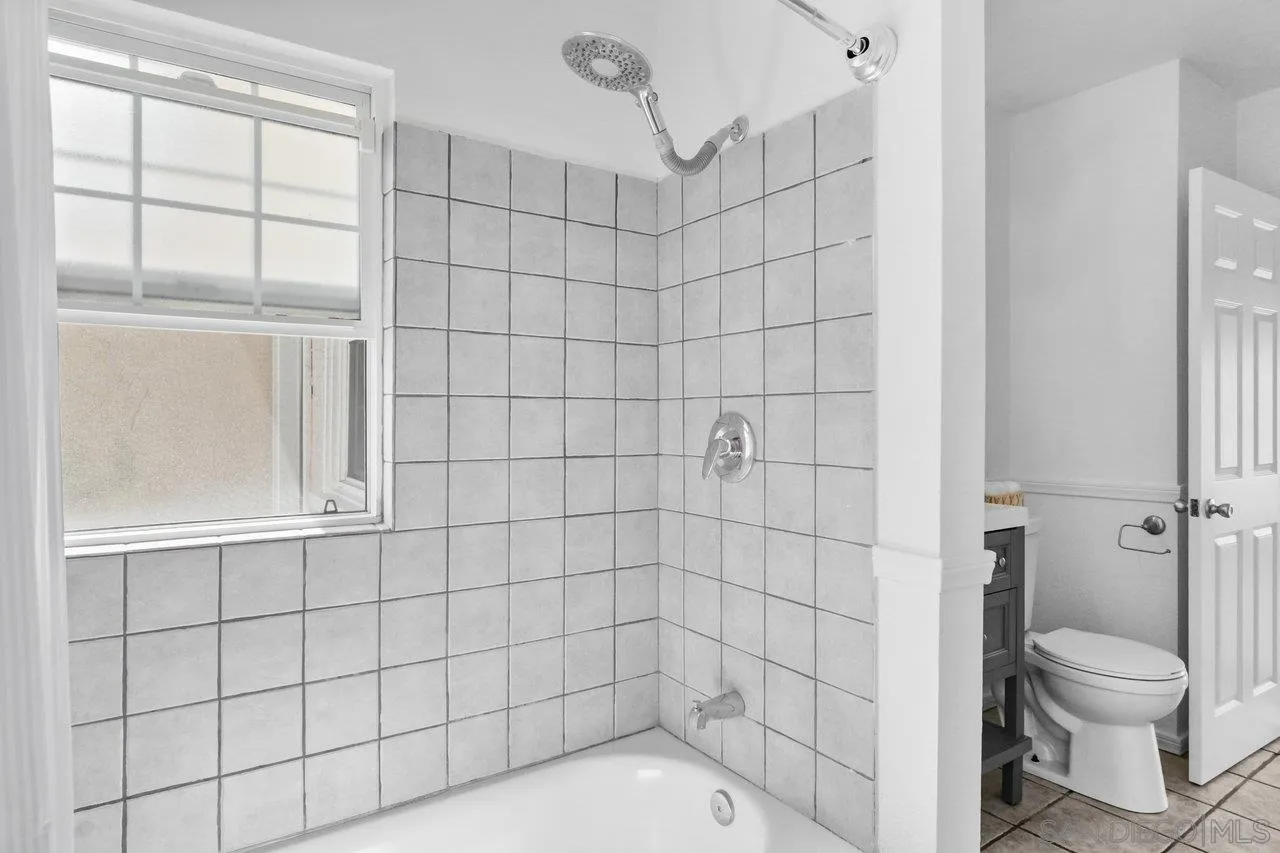 https://cdn.realtyfeed.com/cdn/127/250037381/00dba6233177cf5eaa8182309b506ed3.webp