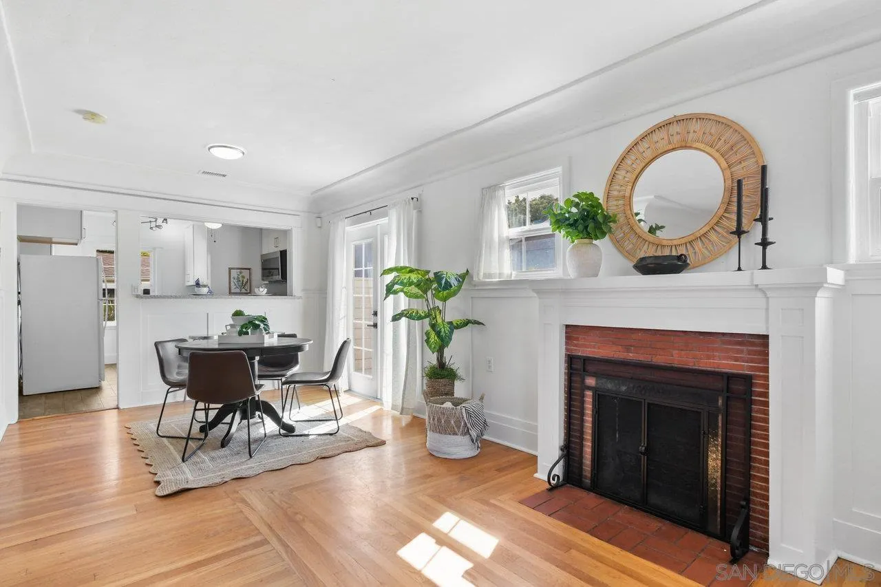 https://cdn.realtyfeed.com/cdn/127/250037381/3e0d5495d6102b4306243f237d1e01a8.webp