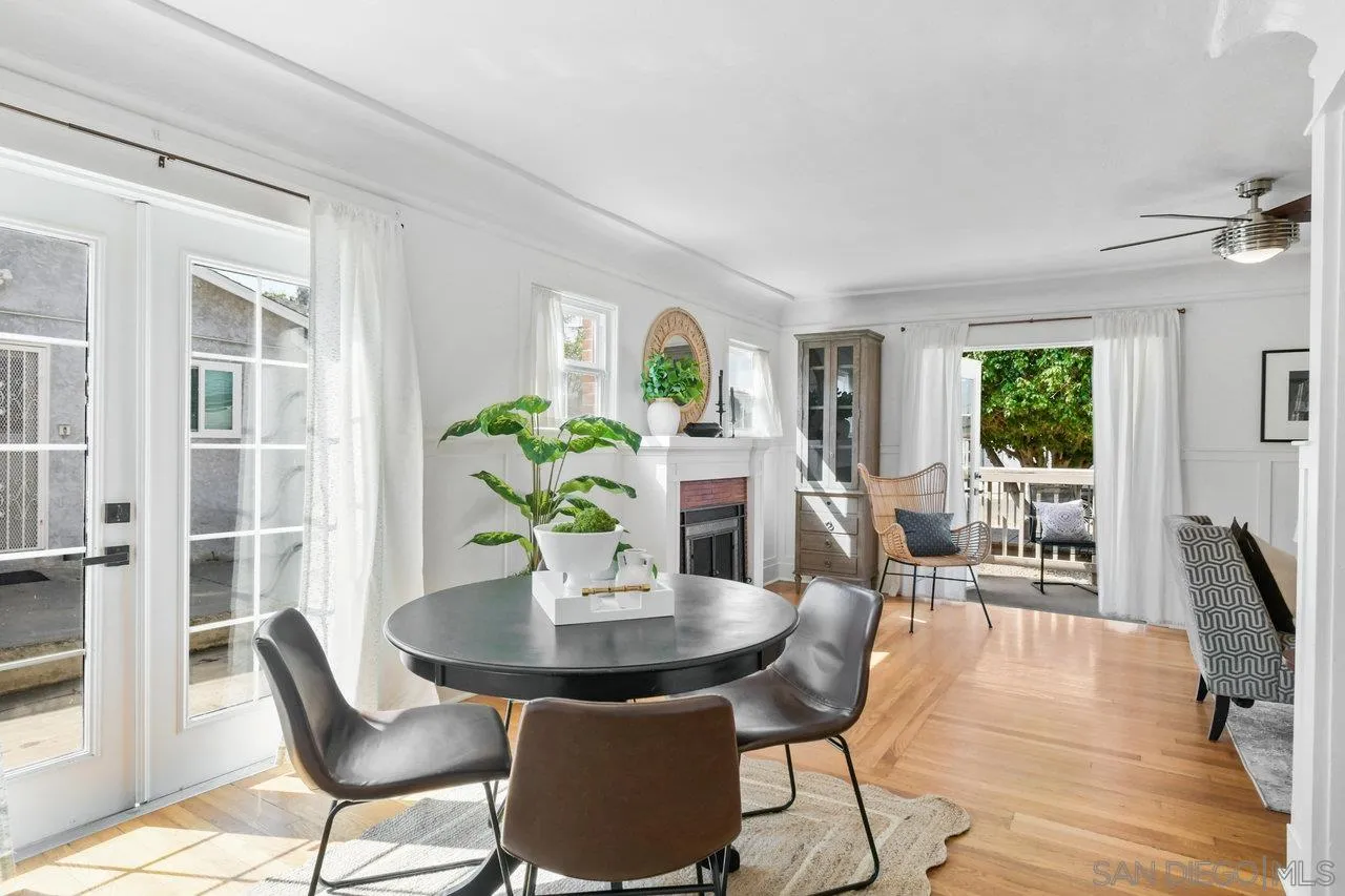 https://cdn.realtyfeed.com/cdn/127/250037381/8c890a289019646776361dda2b4d46a0.webp
