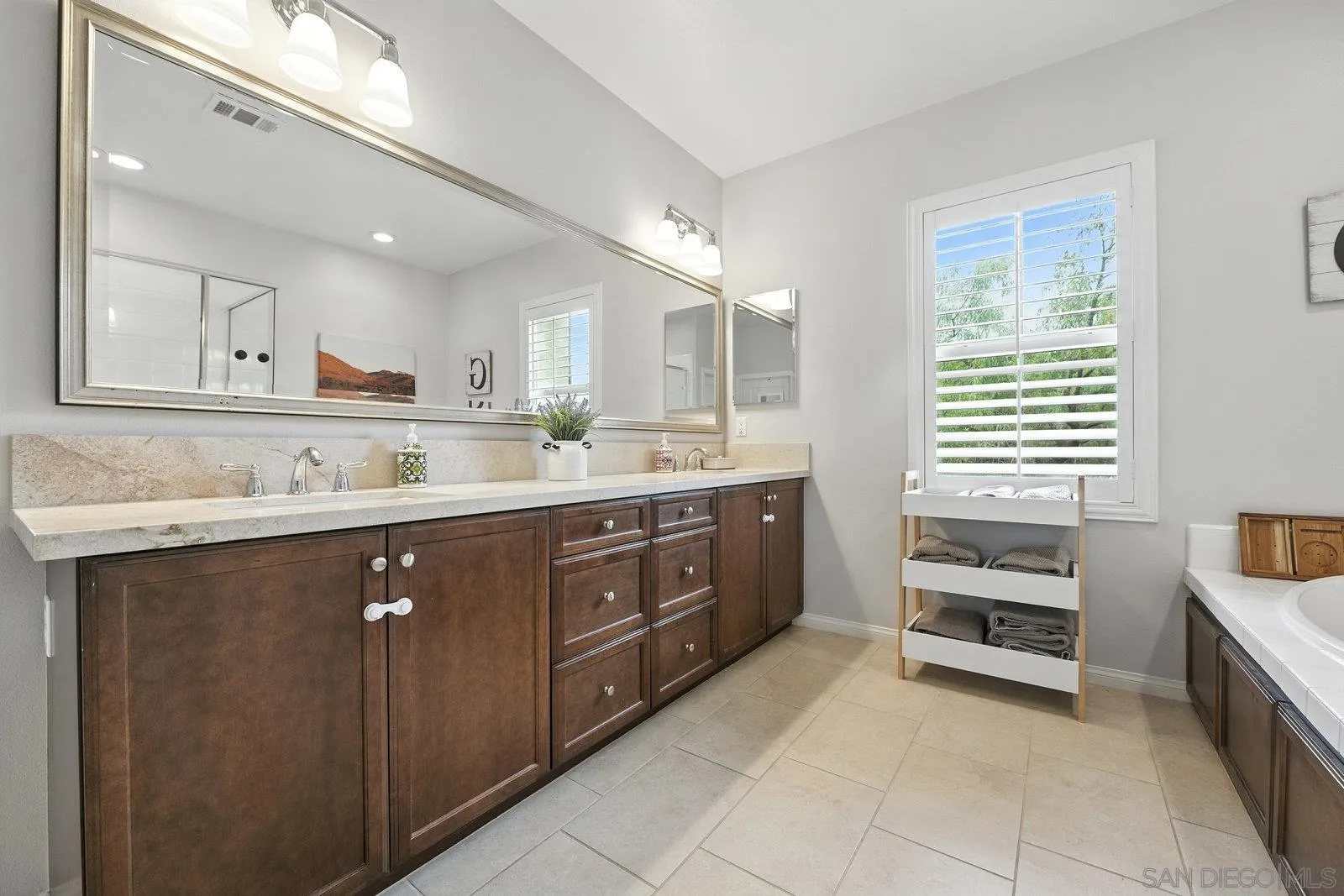 Photo #25: 250037382 Listing: Photo #25