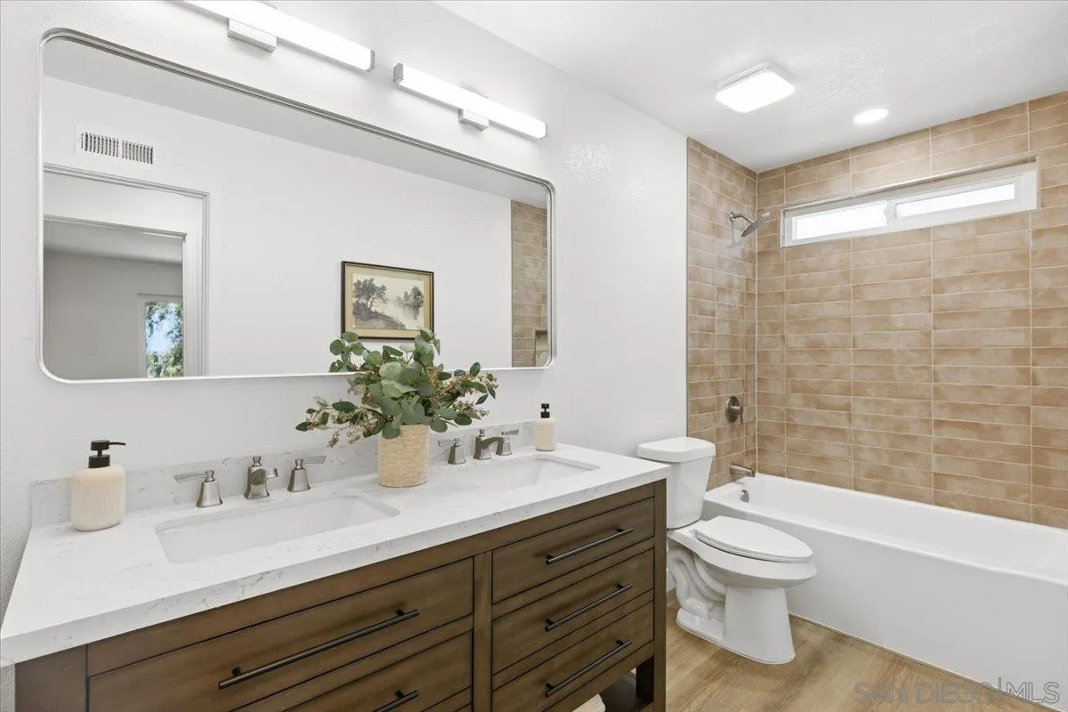 https://cdn.realtyfeed.com/cdn/127/250037383/b79bb4566c3ff04207a2bf86fdc074cf.webp