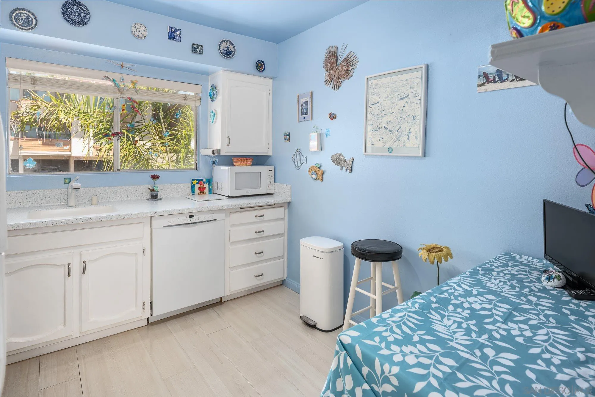 https://cdn.realtyfeed.com/cdn/127/250037387/075e9d20ffe936713df81e1141ea7b82.webp