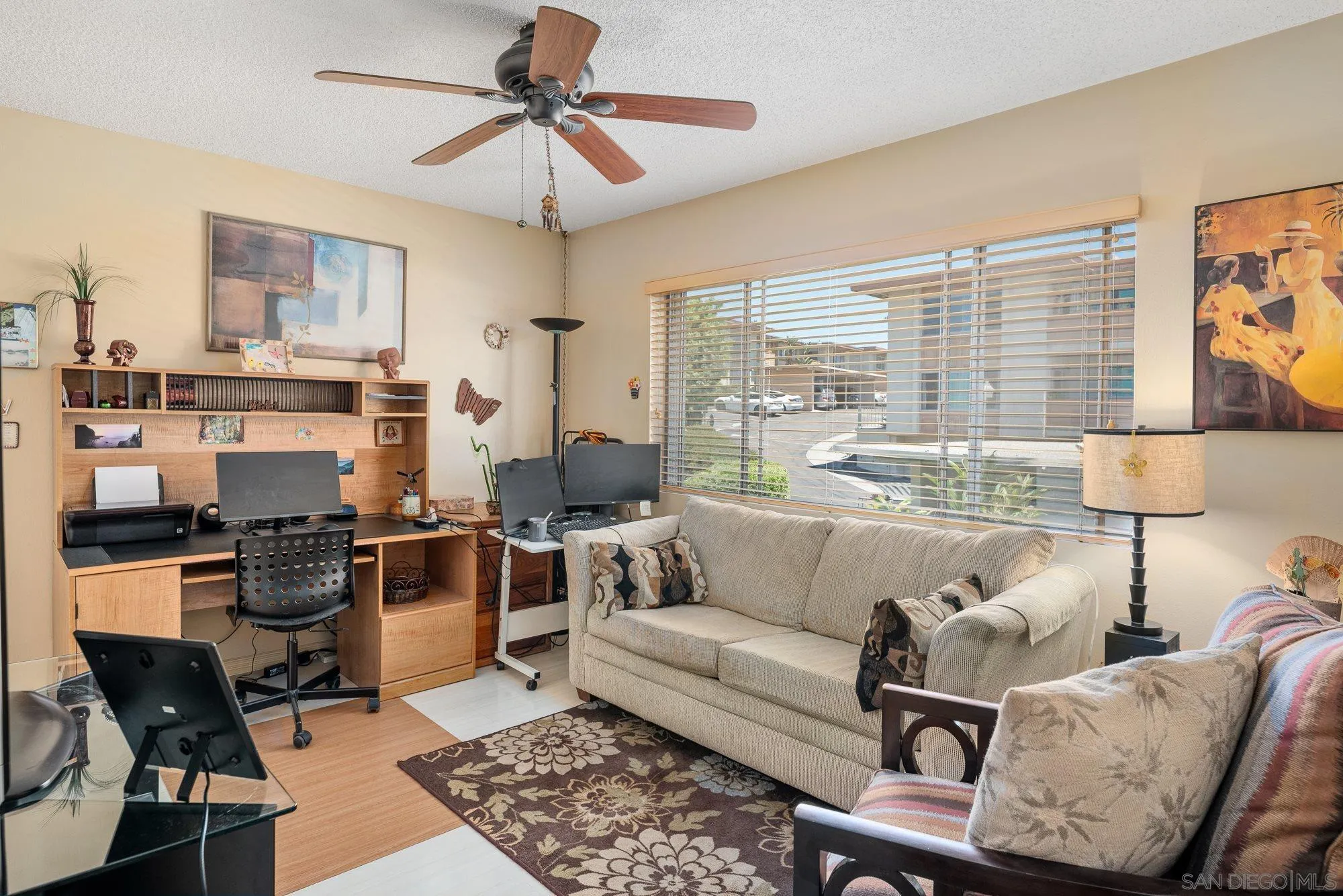 https://cdn.realtyfeed.com/cdn/127/250037387/8df1819894d566b6419e55f90ab6b46a.webp