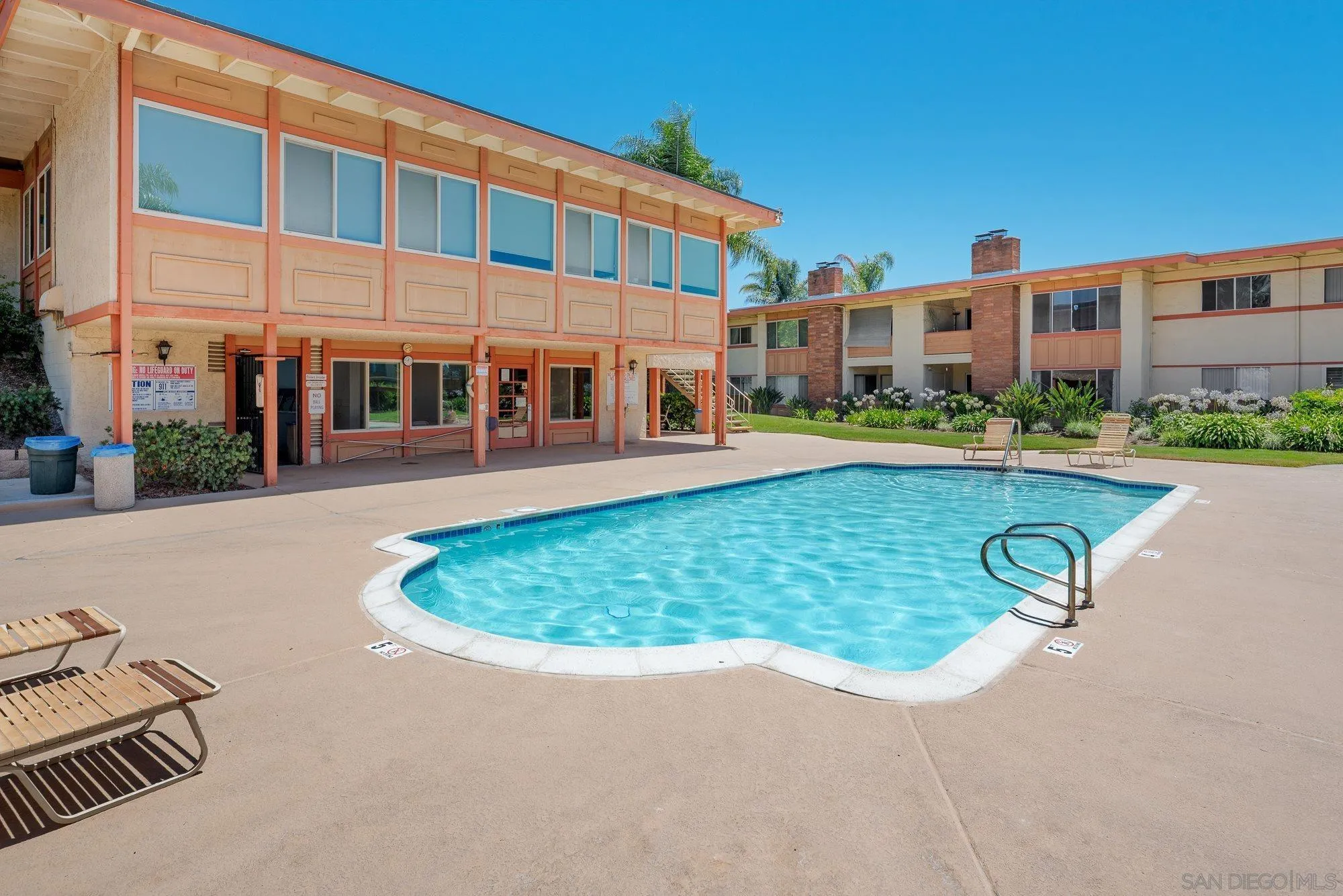 https://cdn.realtyfeed.com/cdn/127/250037387/c251b112e4e1751f011b21b54982bbc7.webp