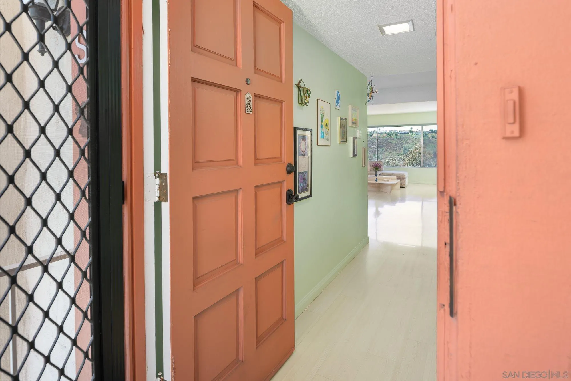 https://cdn.realtyfeed.com/cdn/127/250037387/c27dc54d7423459acf151116dcd1ceba.webp