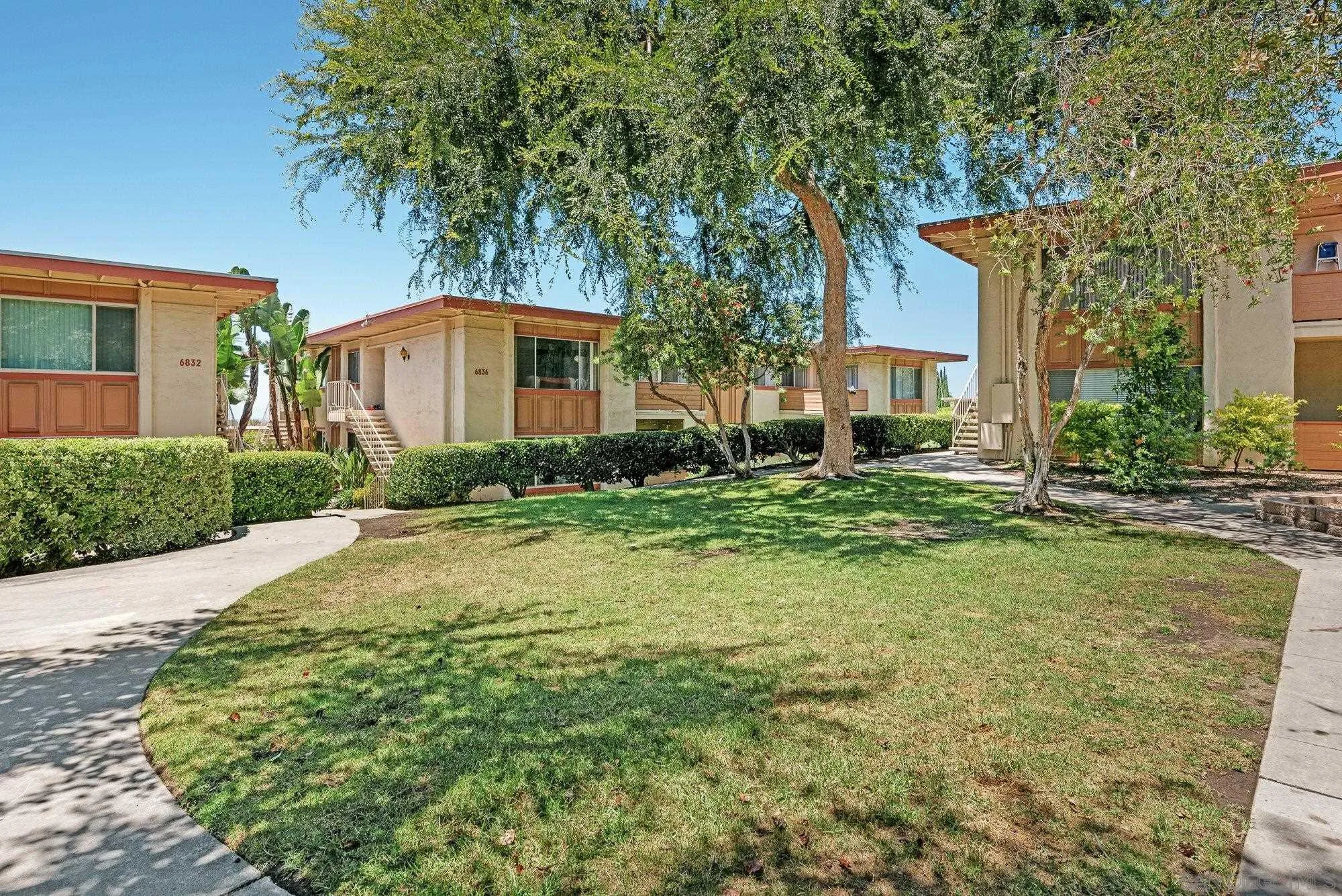https://cdn.realtyfeed.com/cdn/127/250037387/f9333422344207cd1d68c0c63f6c8952.webp