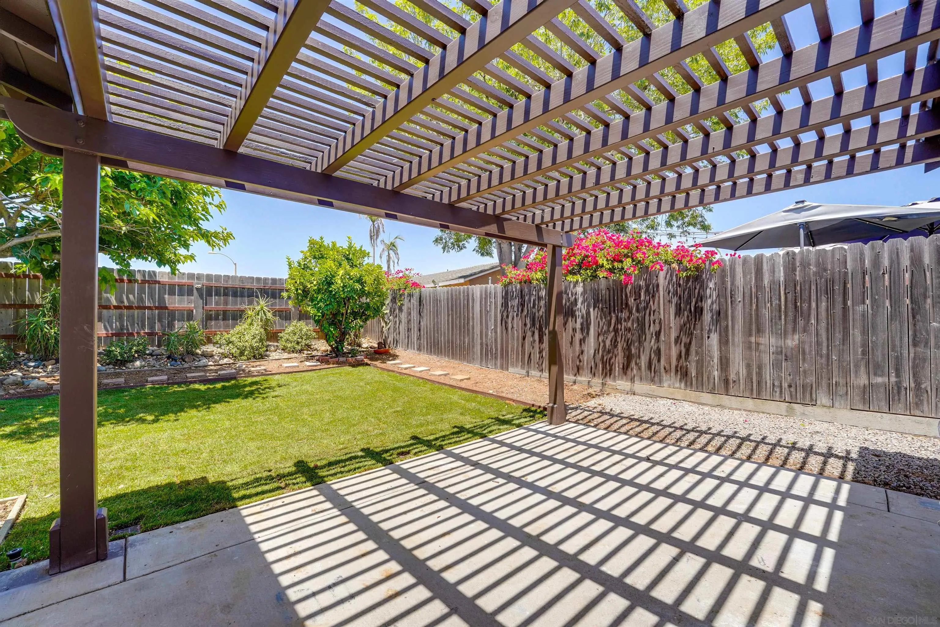 https://cdn.realtyfeed.com/cdn/127/250037390/deabfc8b6a5ed46e356f53b3dccb9d96.webp