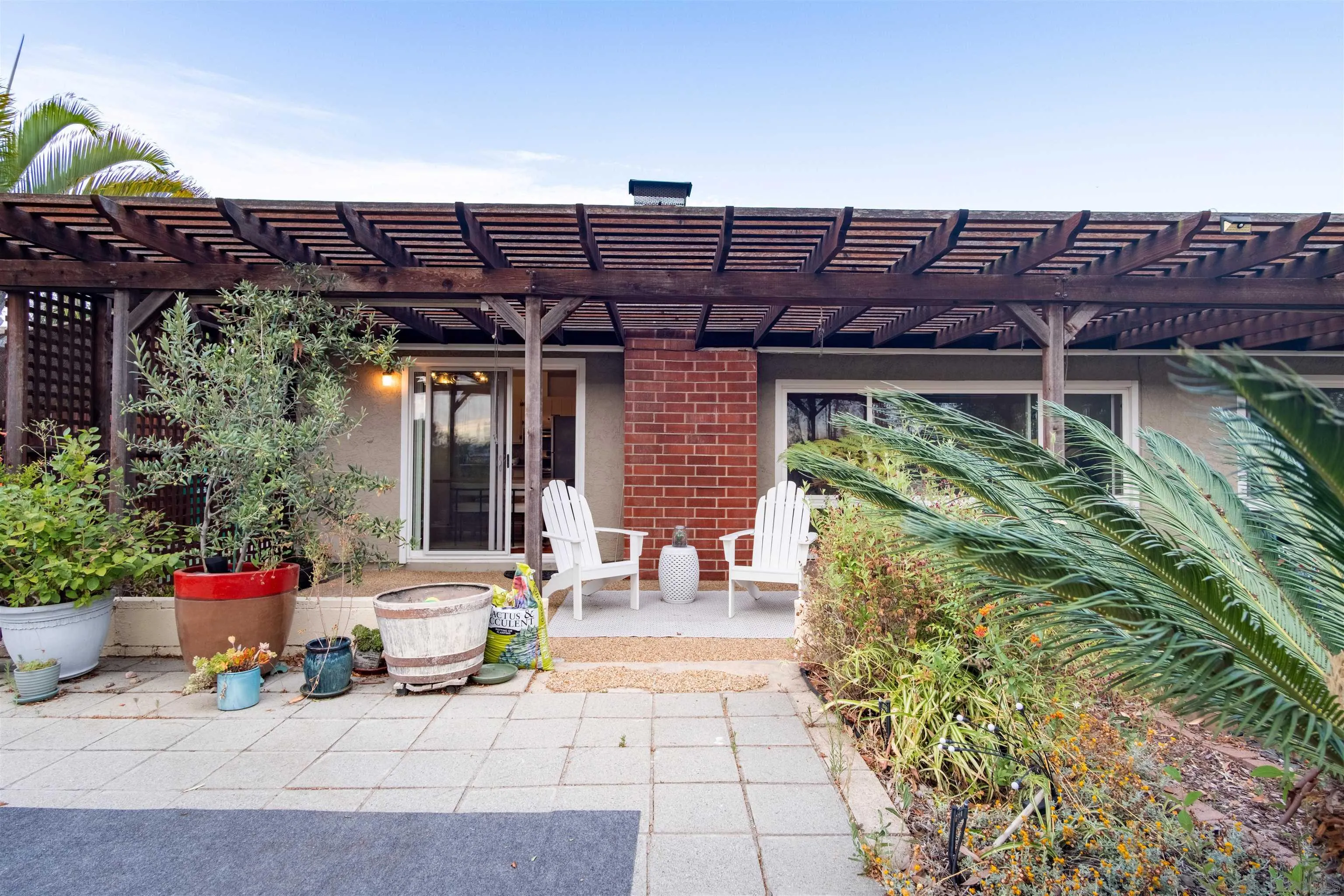 https://cdn.realtyfeed.com/cdn/127/250037392/2053ce8880d612cc77beb7b770bac7f7.webp