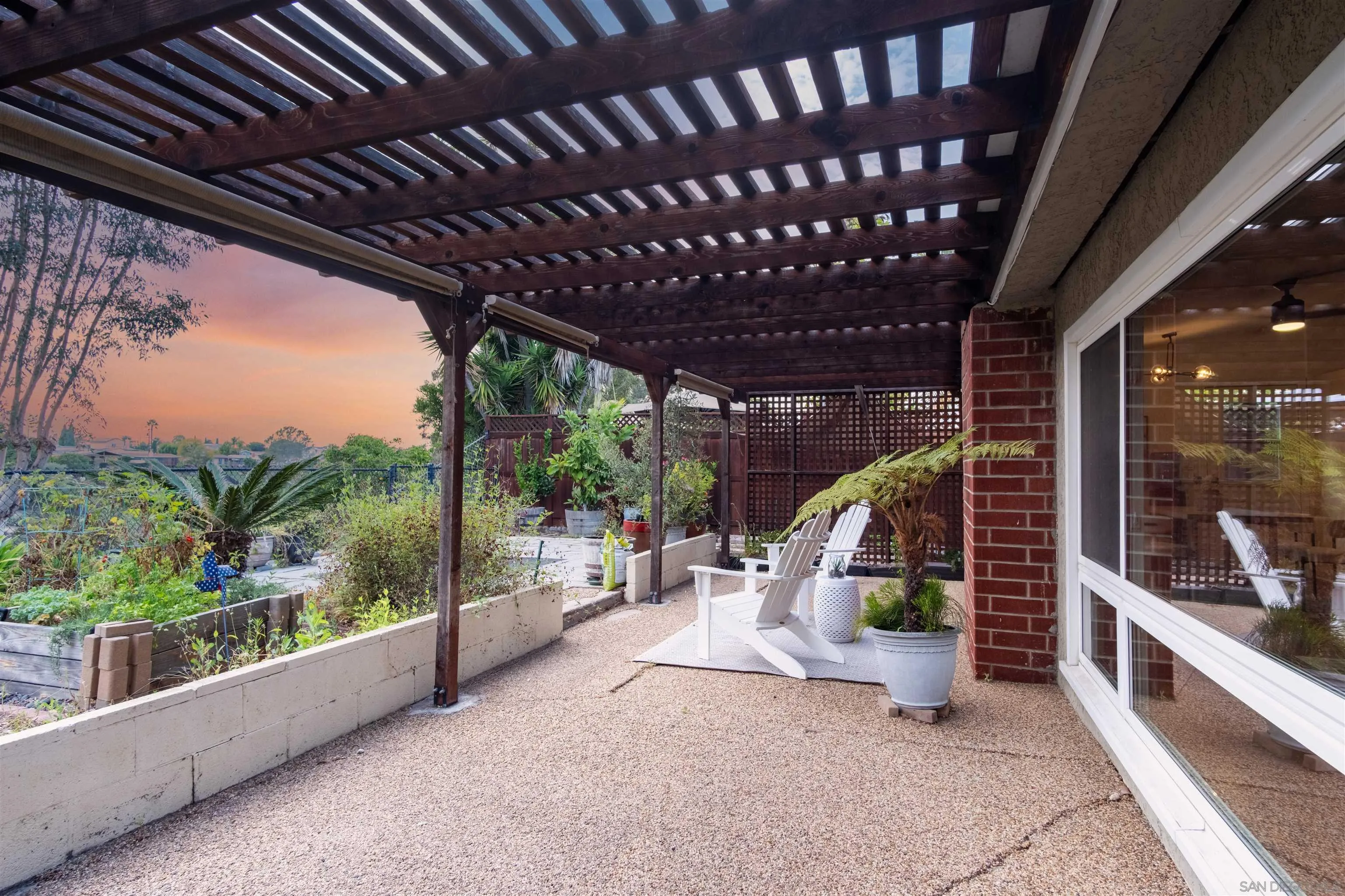 https://cdn.realtyfeed.com/cdn/127/250037392/74409167d240f85d96067ec07c90c823.webp
