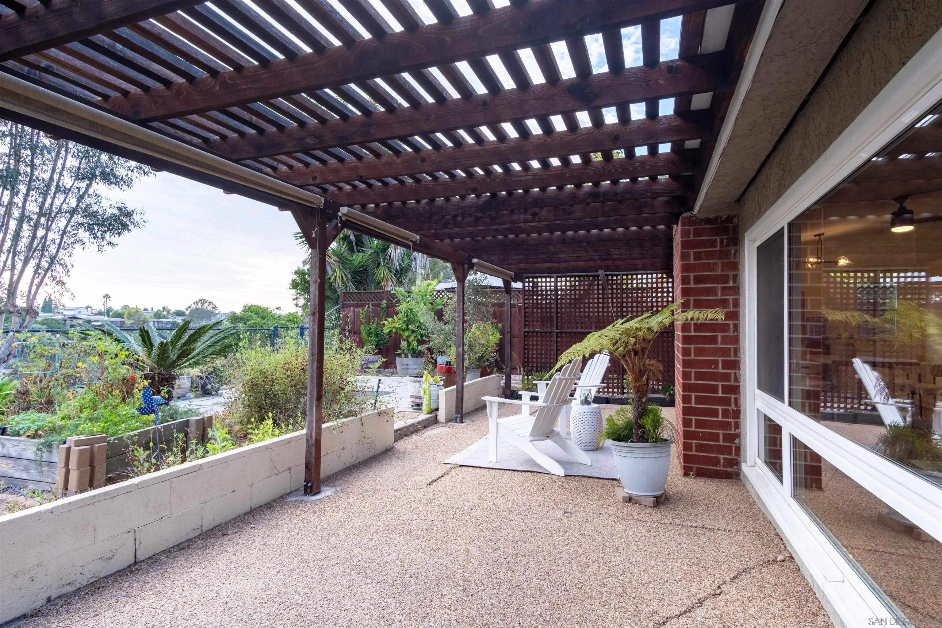https://cdn.realtyfeed.com/cdn/127/250037392/a8a77cc862216e47e99f01893e434f0f.webp