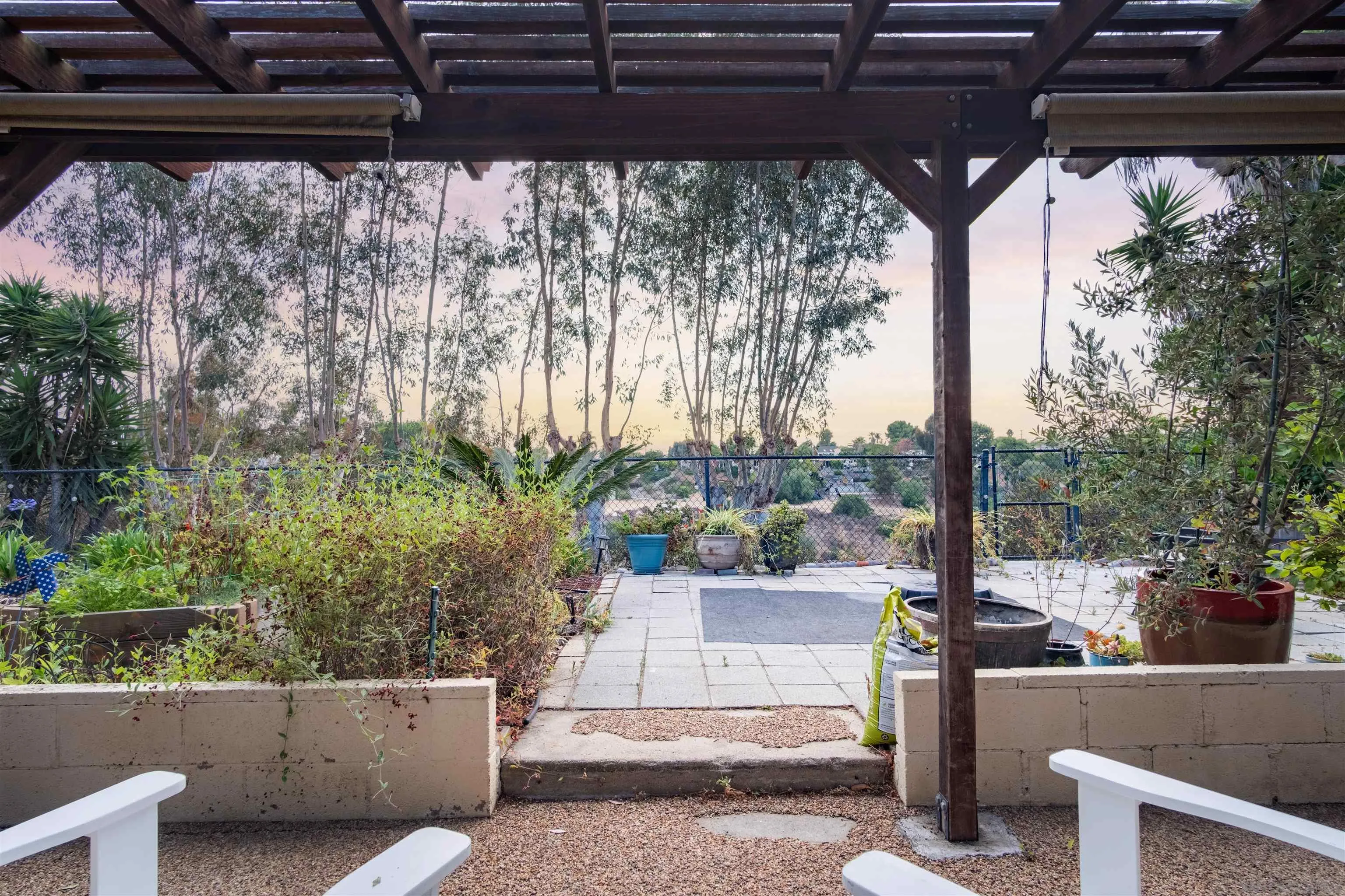 https://cdn.realtyfeed.com/cdn/127/250037392/c48db6695bd5a08aef47de7bb4cc0f0d.webp