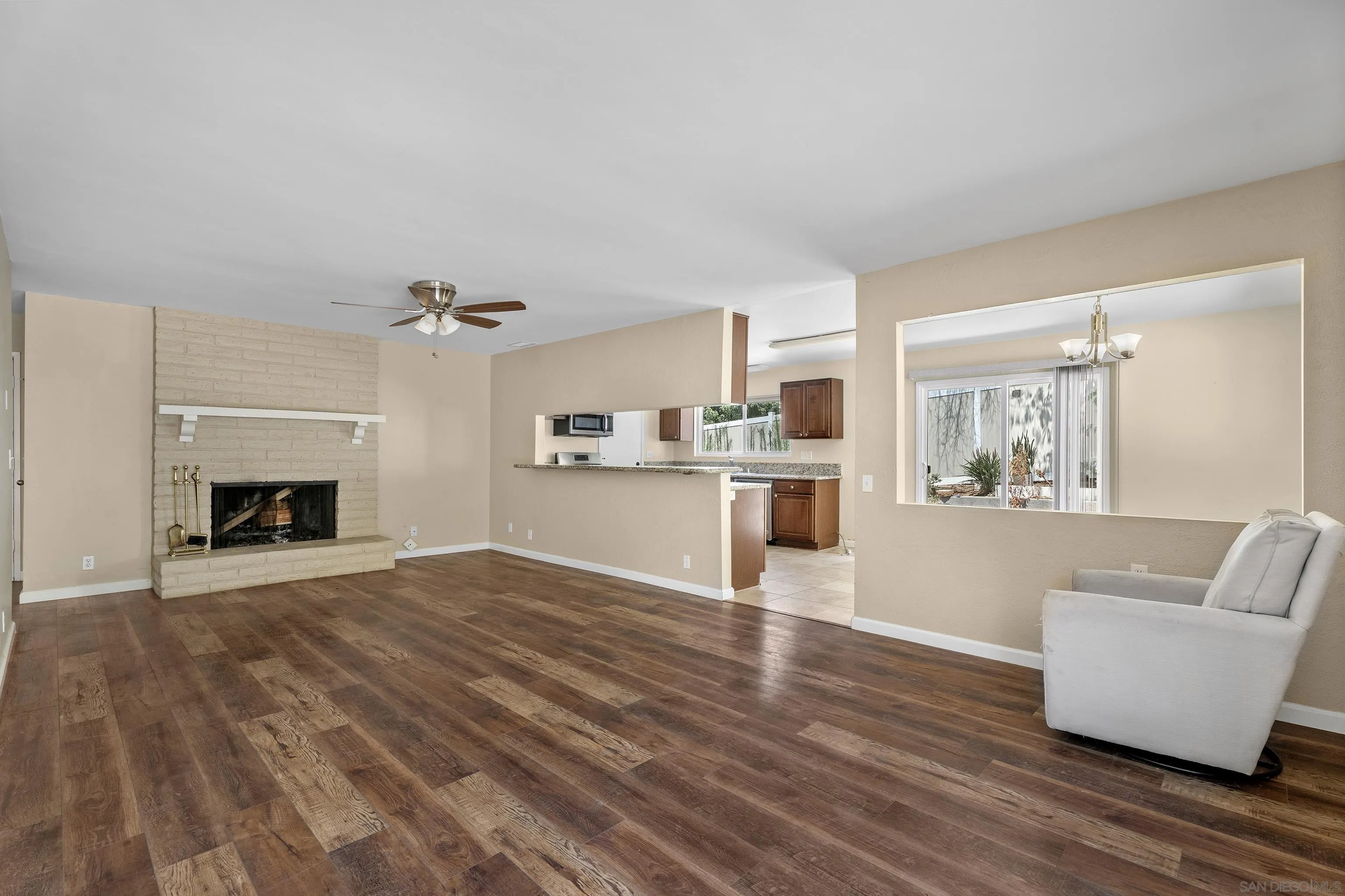 https://cdn.realtyfeed.com/cdn/127/250037393/9680f1af208591186cbb4d1db84f6afb.webp