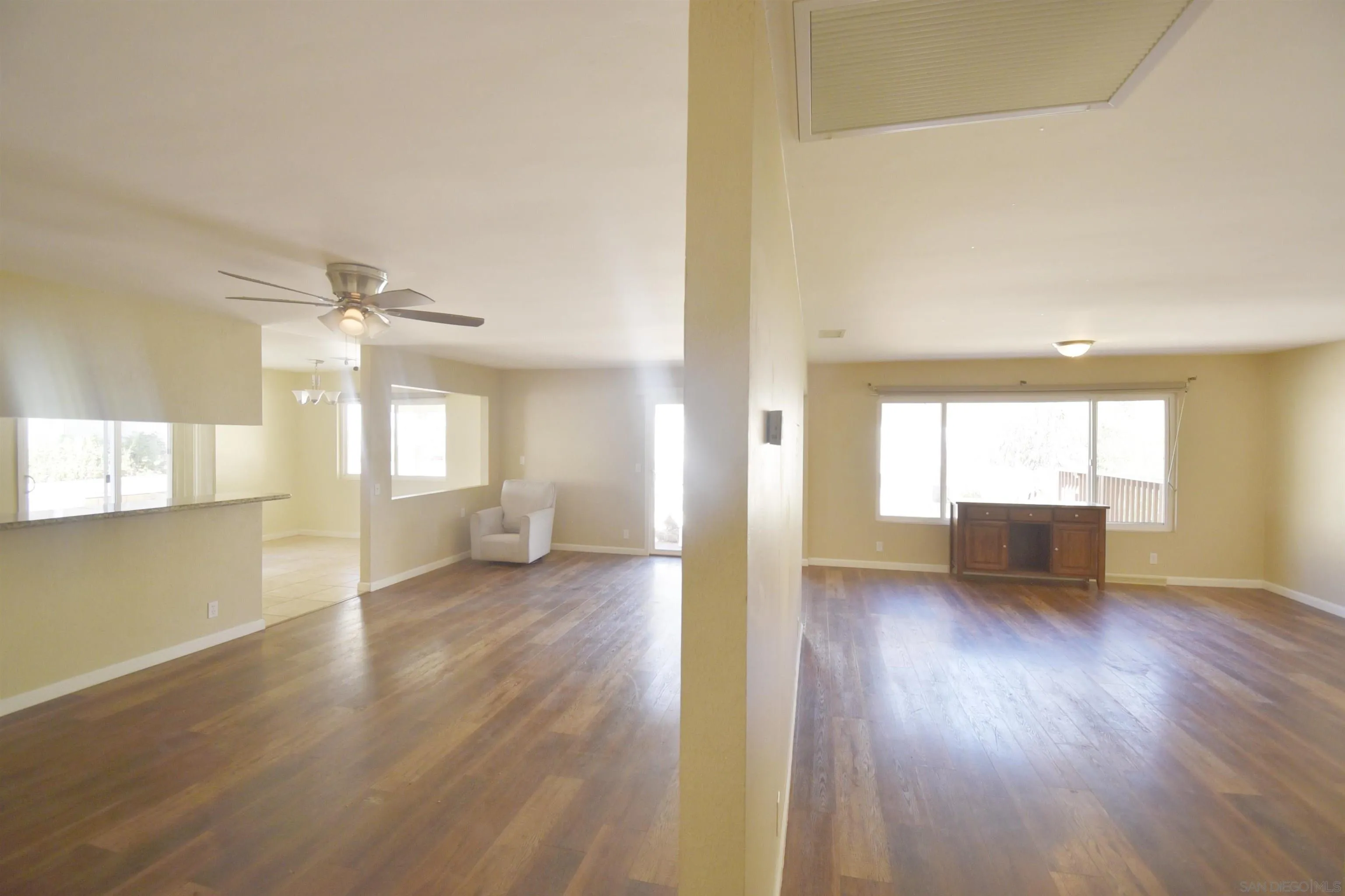 https://cdn.realtyfeed.com/cdn/127/250037393/a04fc67a19efd047683724056a3d51ca.webp