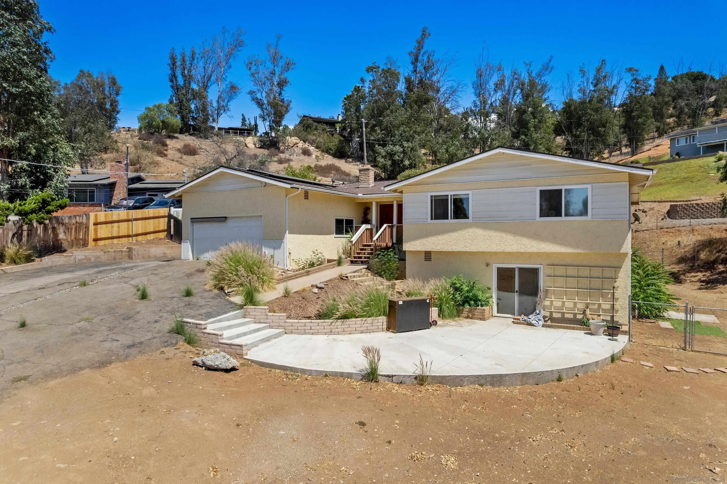 https://cdn.realtyfeed.com/cdn/127/250037393/a89d1d66c582af9cc14b552ab67fa198.webp