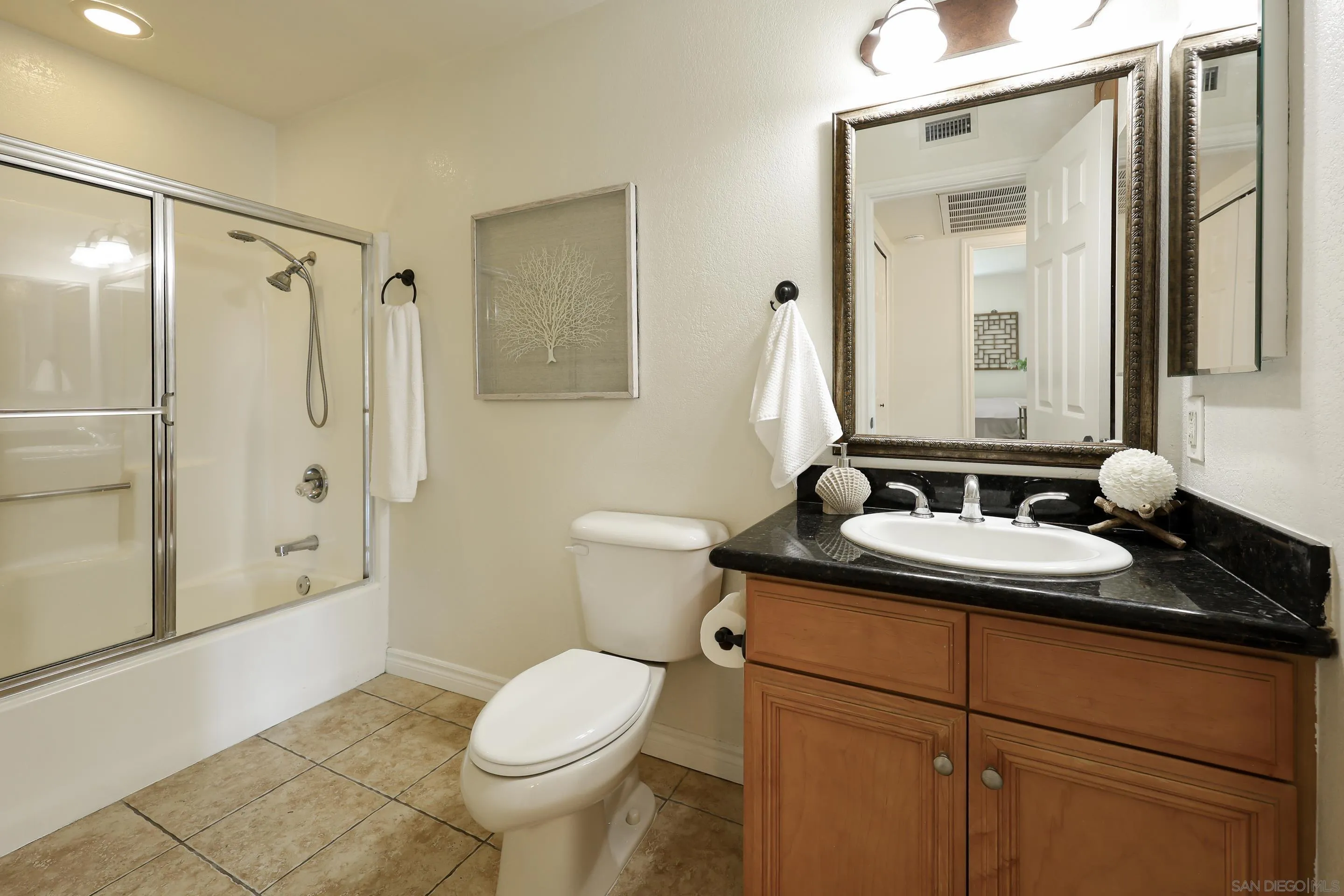 https://cdn.realtyfeed.com/cdn/127/250037394/a153f4a0a8016dba38592d1af33c1240.webp