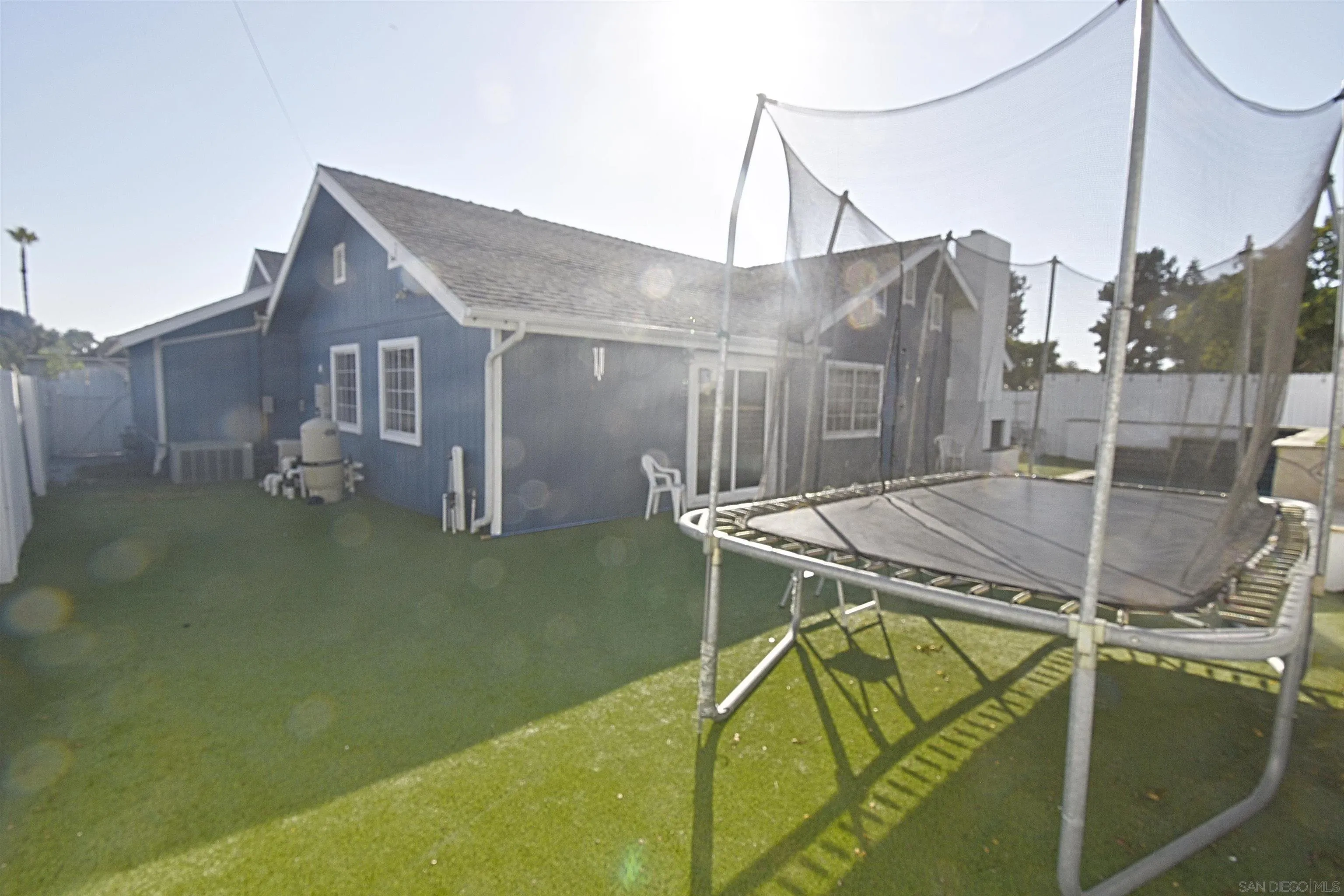 https://cdn.realtyfeed.com/cdn/127/250037395/2df10545500aefc4bc73290c810c0fde.webp