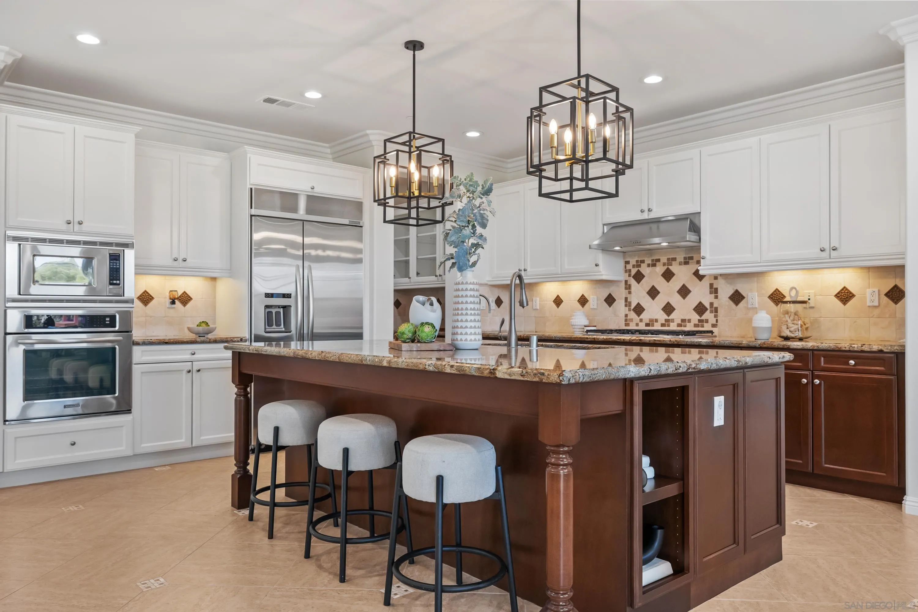https://cdn.realtyfeed.com/cdn/127/250037396/115b646ea9a10ea9cd1d91a186c82e0c.webp