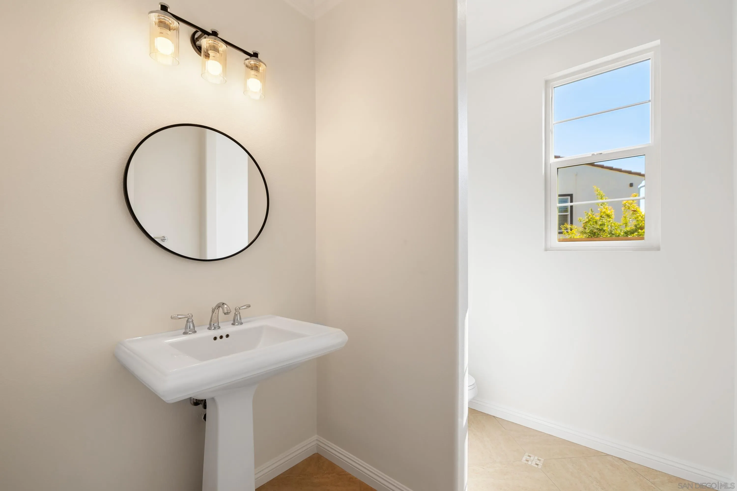 https://cdn.realtyfeed.com/cdn/127/250037396/5d8db7e6486f59ffe8f0536c5458fecc.webp