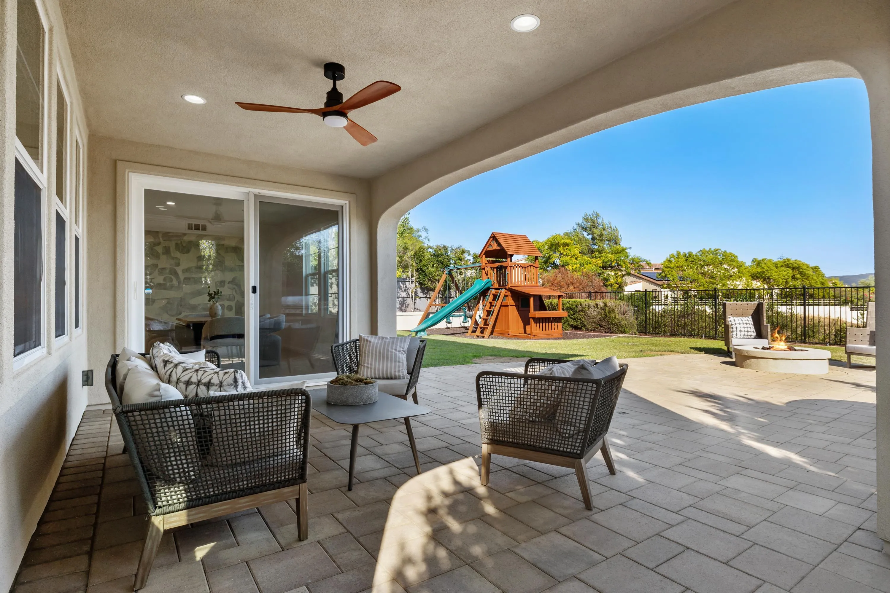 https://cdn.realtyfeed.com/cdn/127/250037396/dc1efeef28d48100d6dac06e76d1a34d.webp