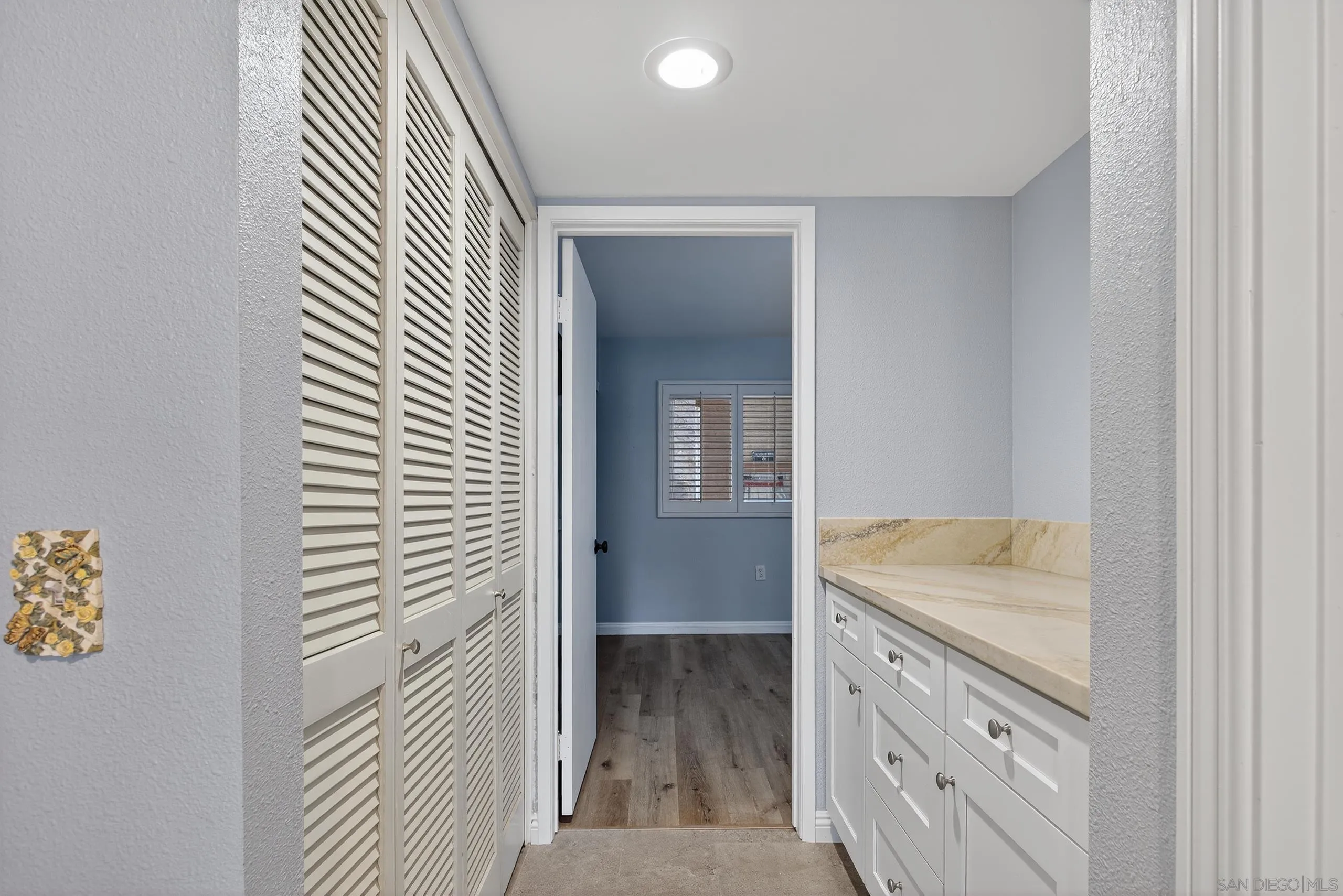 https://cdn.realtyfeed.com/cdn/127/250037400/2202385f55cbbcd74488c64cb8a455f1.webp