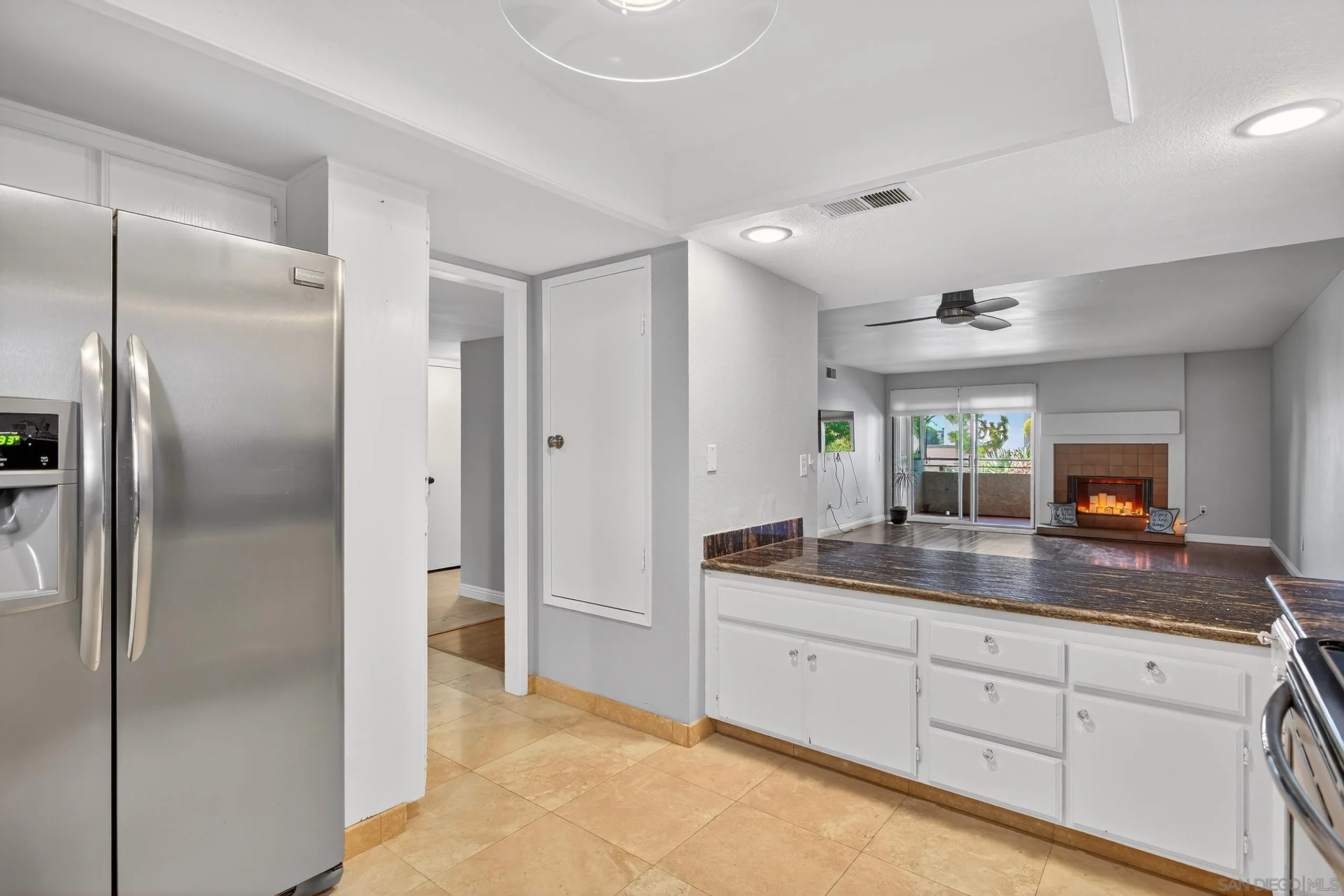 https://cdn.realtyfeed.com/cdn/127/250037400/240d81fef1129416274982c5c9329459.webp
