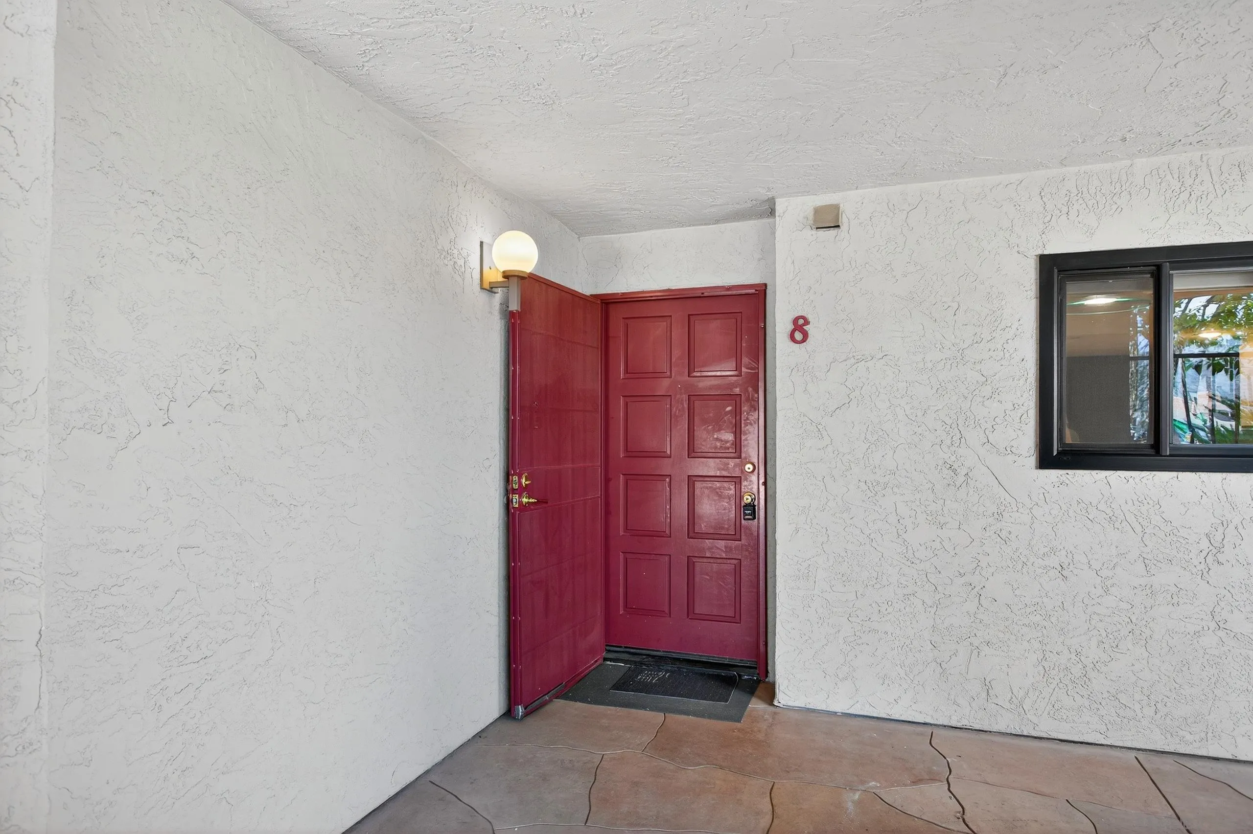 https://cdn.realtyfeed.com/cdn/127/250037400/98ac934a9392aa49973e7019eb8d2397.webp
