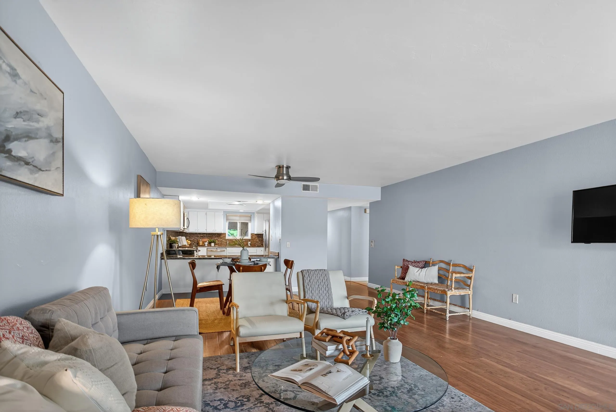https://cdn.realtyfeed.com/cdn/127/250037400/c790031e595f5f1d983261d91cff05d4.webp