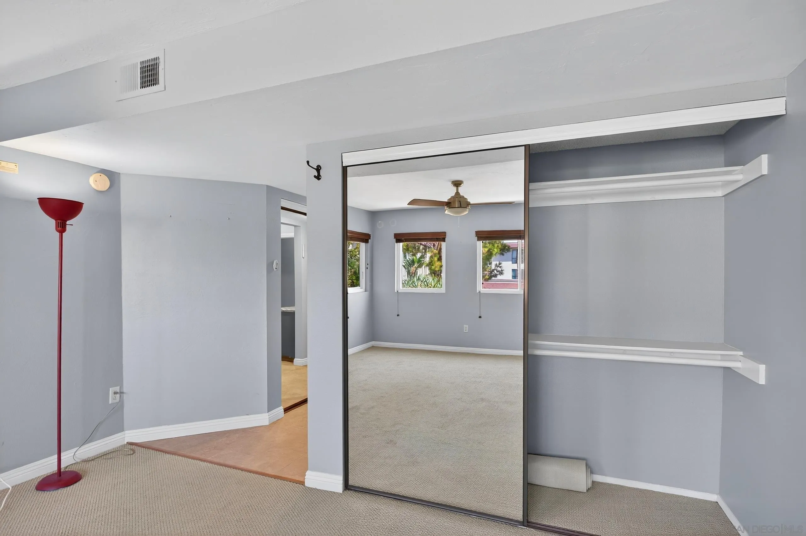 https://cdn.realtyfeed.com/cdn/127/250037400/e481911fac5313461b13fbe2b486ec85.webp