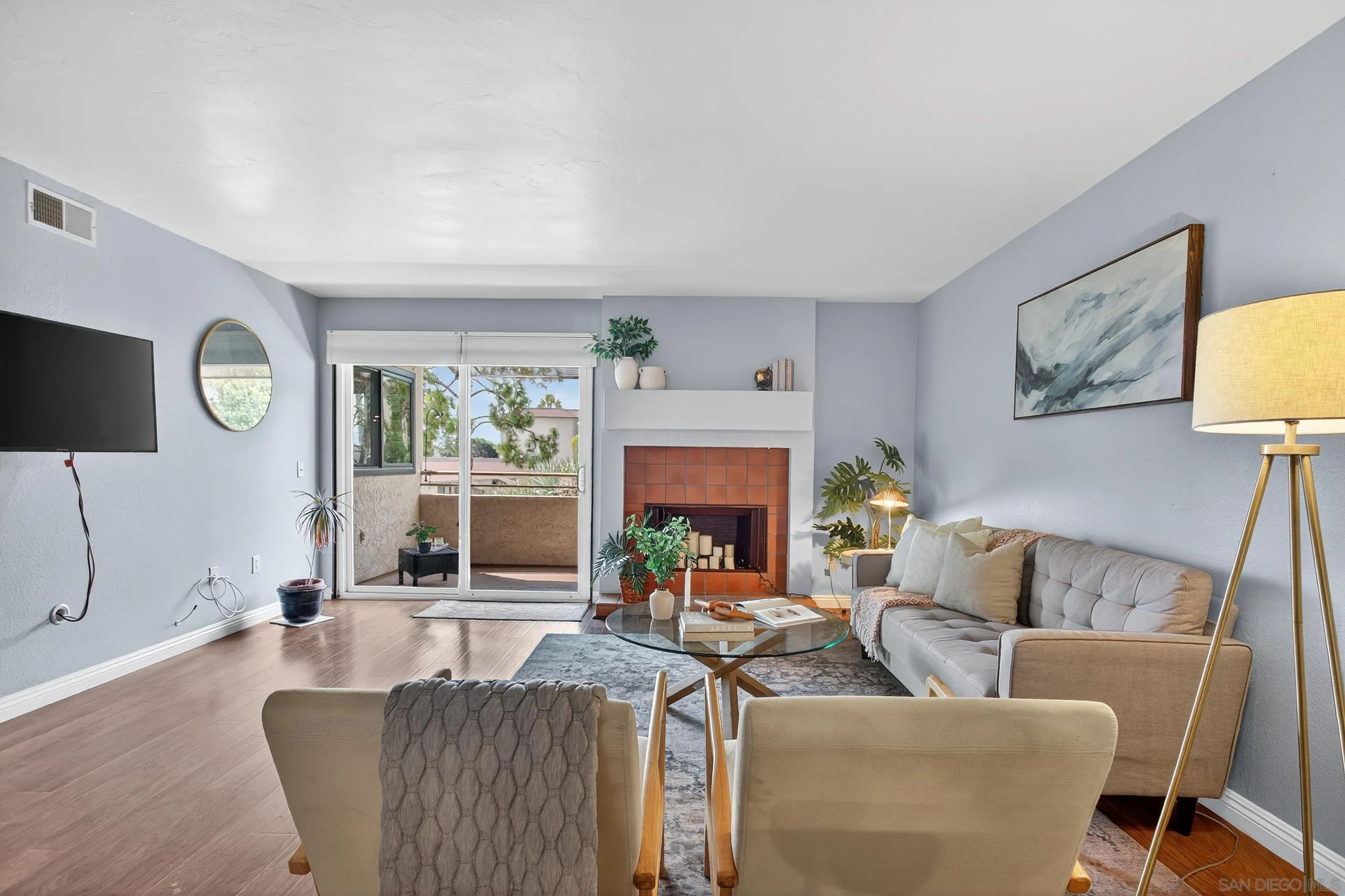 https://cdn.realtyfeed.com/cdn/127/250037400/f7d500b9754d4bca317cbeb4c3693472.webp