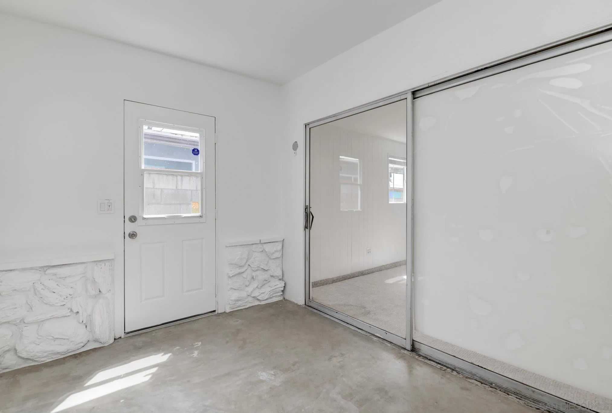 https://cdn.realtyfeed.com/cdn/127/250037405/156e98cdbef22aa325ee384cdab5700e.webp