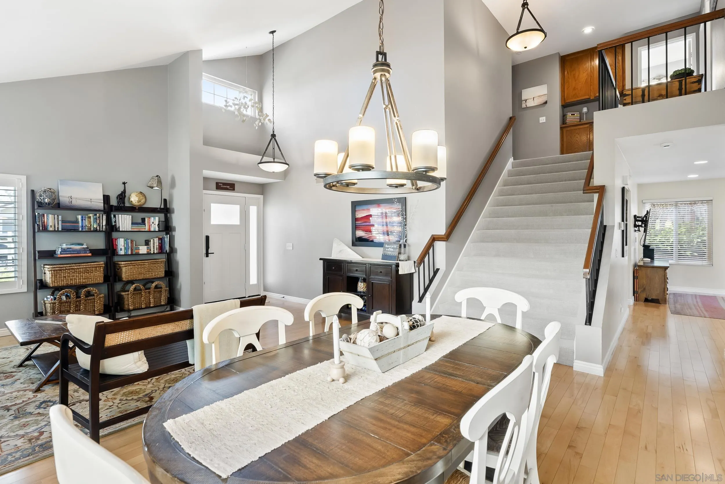 https://cdn.realtyfeed.com/cdn/127/250037406/3956038eb7e3d54b94790912e12603ee.webp