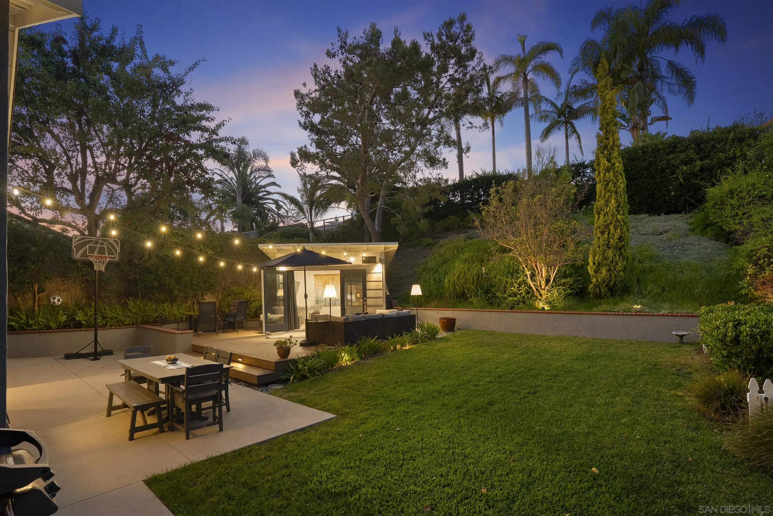 https://cdn.realtyfeed.com/cdn/127/250037406/efa8262697d8308a155125e94e4f611b.webp