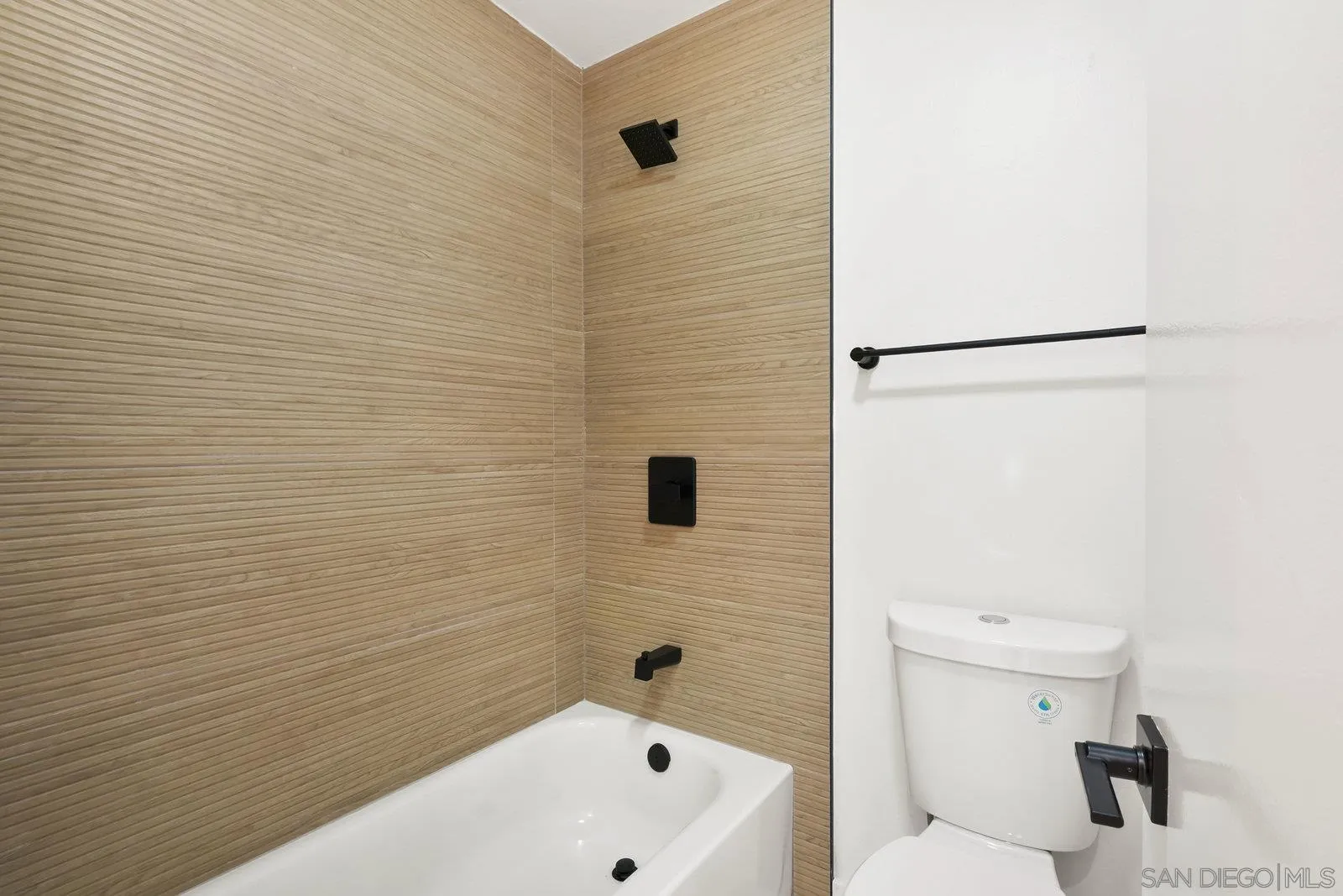 https://cdn.realtyfeed.com/cdn/127/250037407/2bf92d949a543434a4a83ba6fd3eaba4.webp