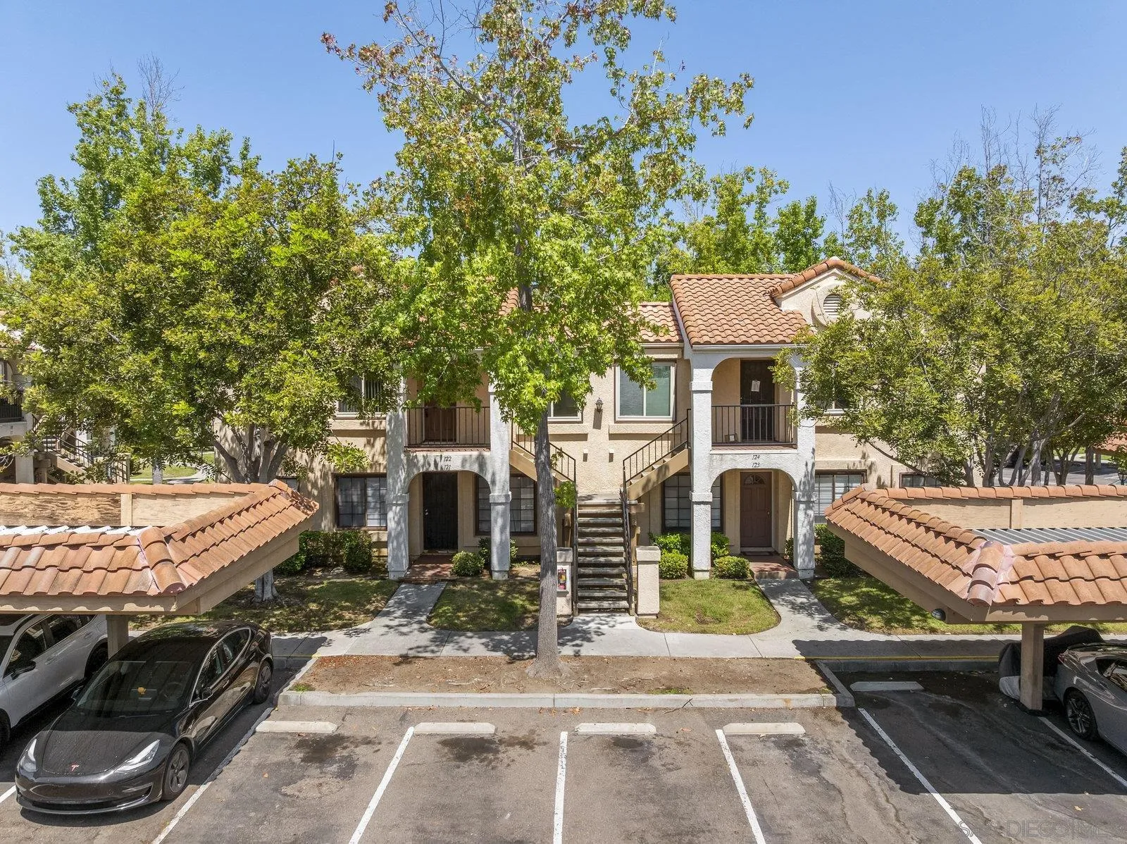 https://cdn.realtyfeed.com/cdn/127/250037407/40cc1a3a30fa748c48482ff5fe8a5857.webp