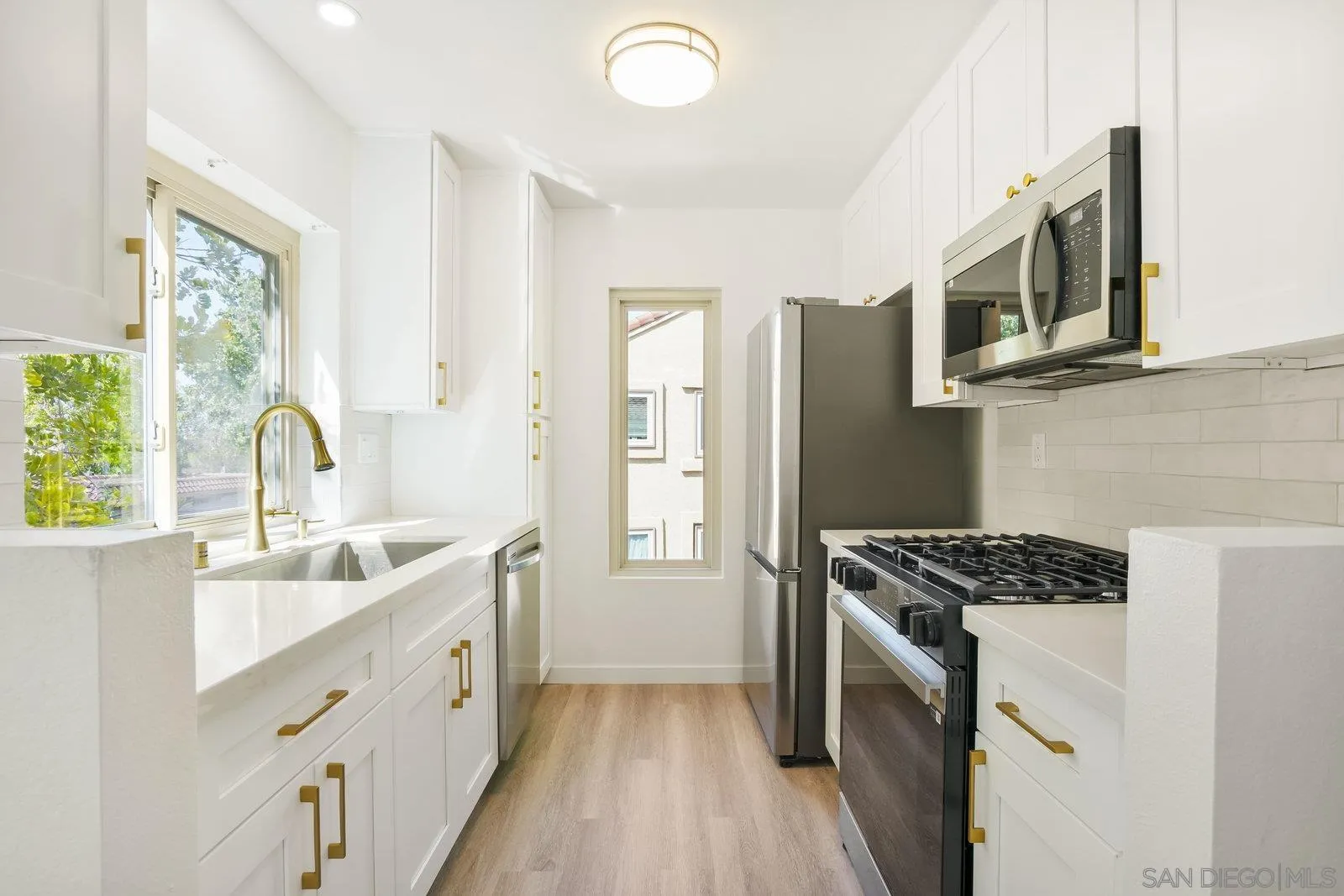 https://cdn.realtyfeed.com/cdn/127/250037407/5009145c0878e2c3a0fe1511925cd675.webp