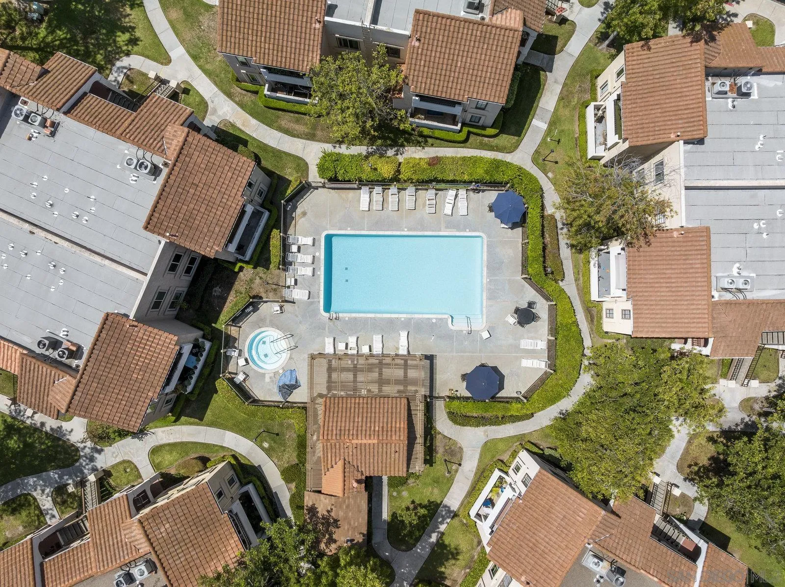https://cdn.realtyfeed.com/cdn/127/250037407/e09b5d28b276306604d2096320839c70.webp