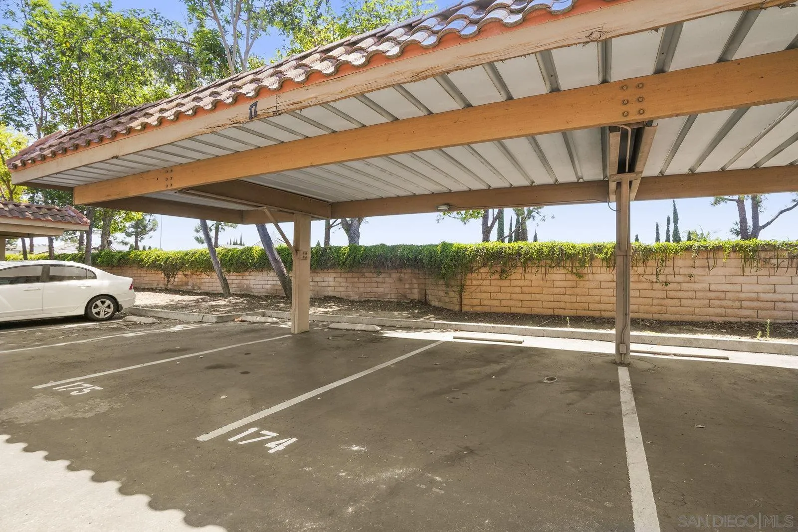 https://cdn.realtyfeed.com/cdn/127/250037407/f013ddba5a7d5e2c428b0324ec882ecf.webp