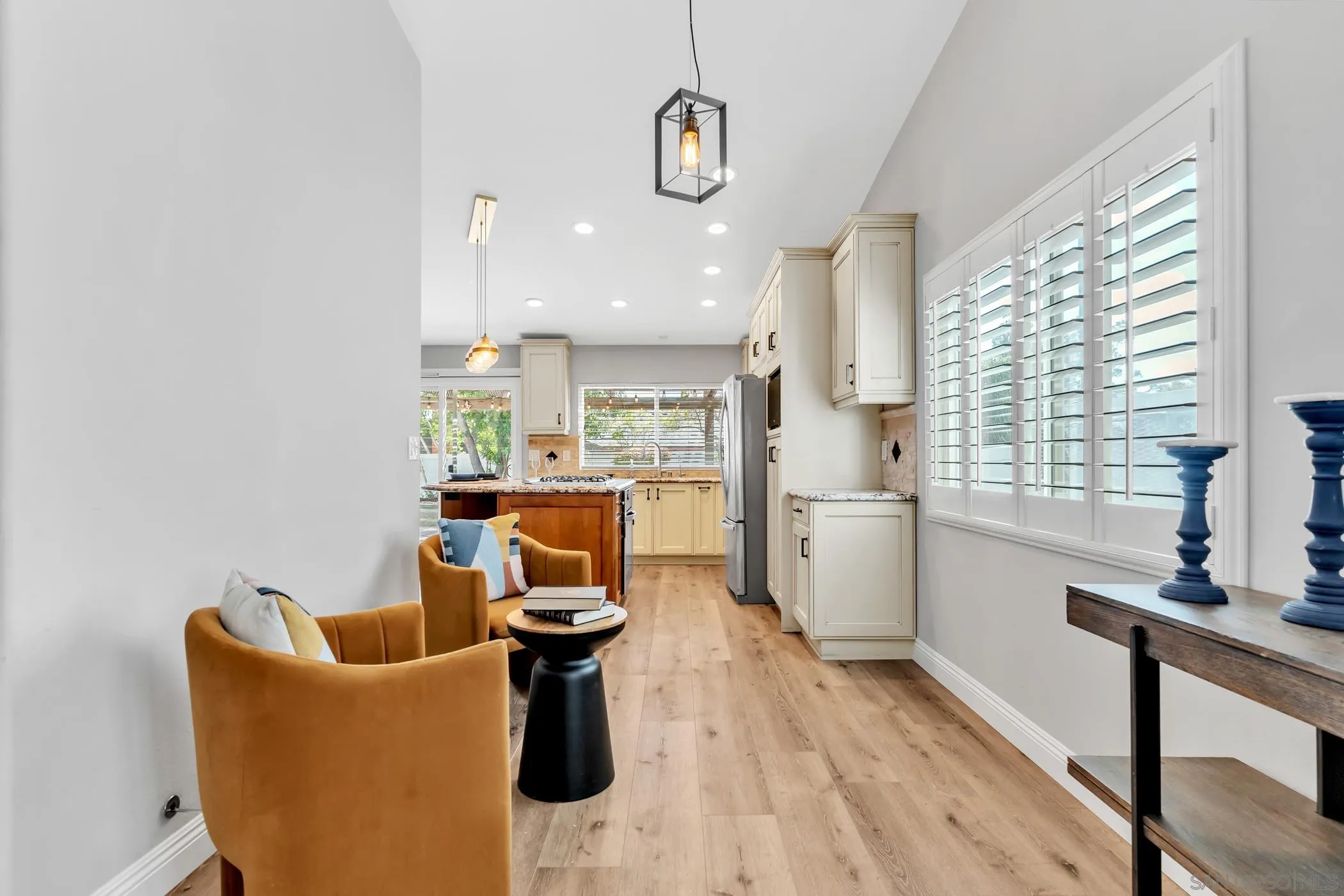 https://cdn.realtyfeed.com/cdn/127/250037409/26542018c7b526178b933927116c0471.webp