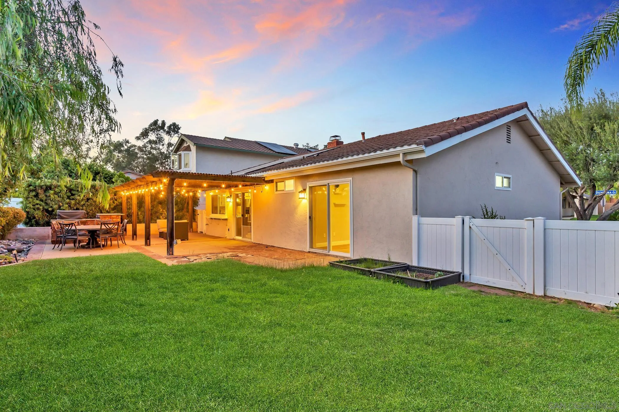 https://cdn.realtyfeed.com/cdn/127/250037409/38f2efe1b22e0d7af806d3459c8bc19b.webp