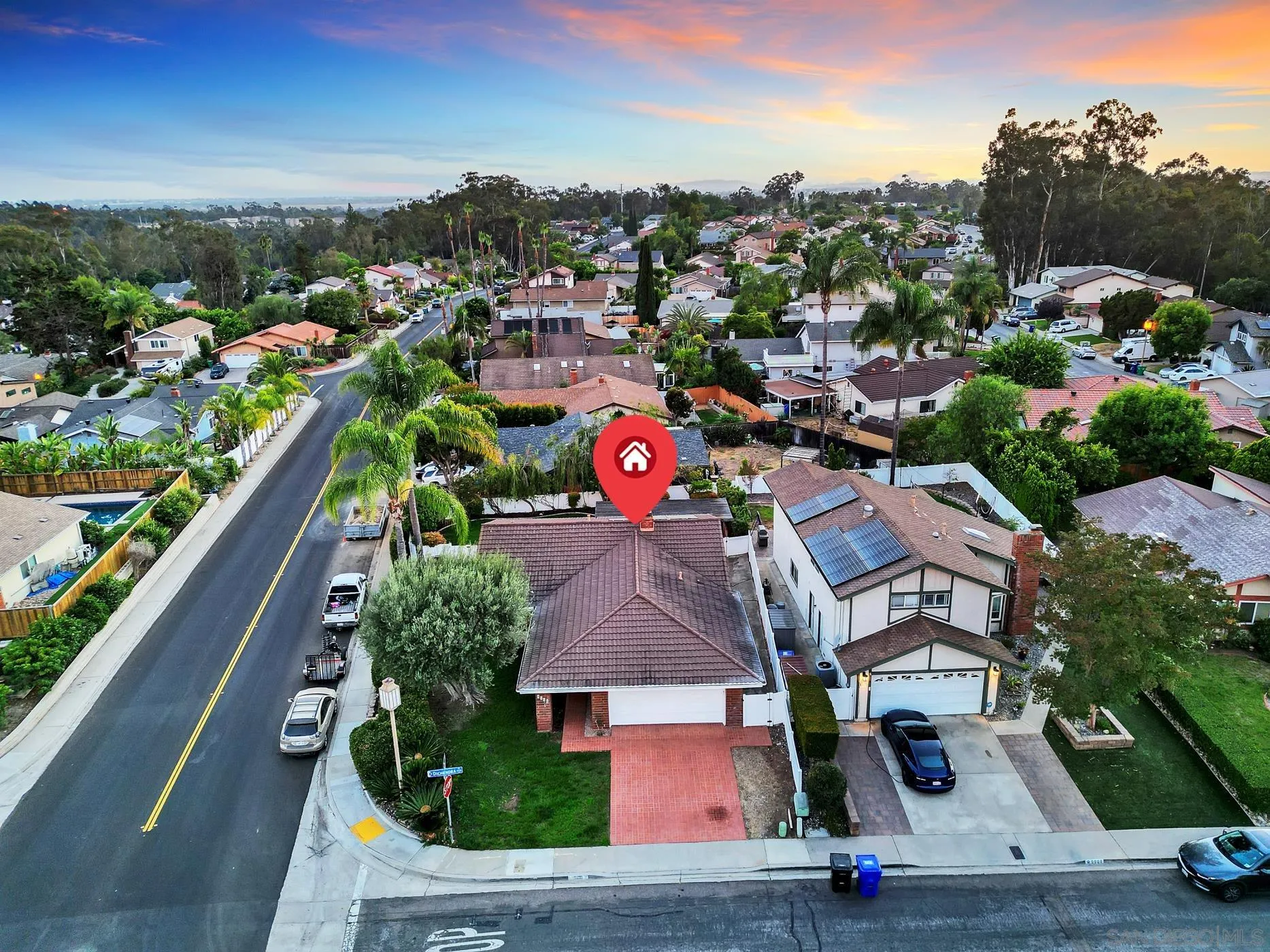 https://cdn.realtyfeed.com/cdn/127/250037409/444b4eaf30e96036ff918a5ebdcb6def.webp