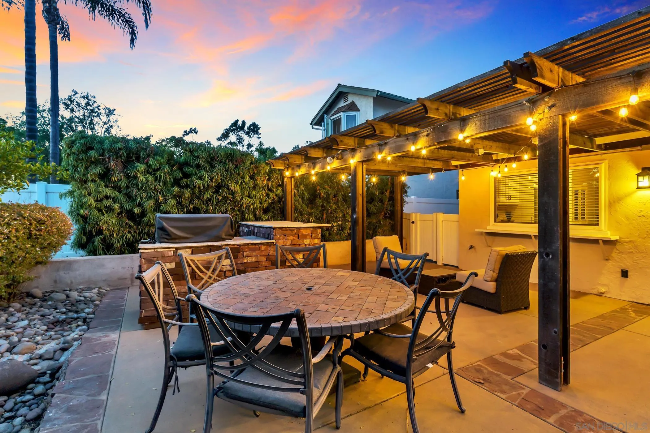 https://cdn.realtyfeed.com/cdn/127/250037409/4b124c4b6a6bbc86691a5c19ab01239a.webp