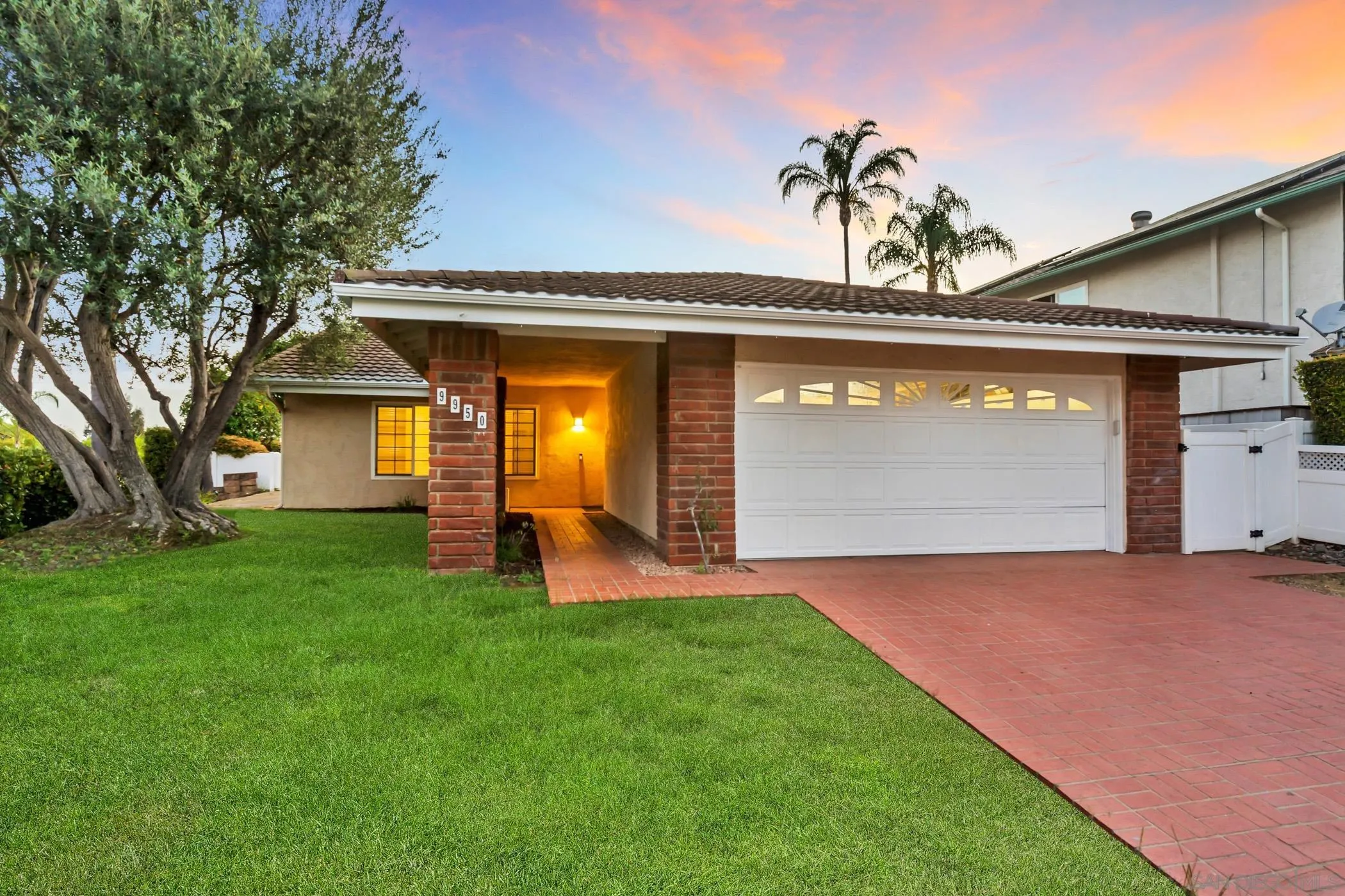 https://cdn.realtyfeed.com/cdn/127/250037409/f06ff93fc9000e473a4658ff3ef001c0.webp