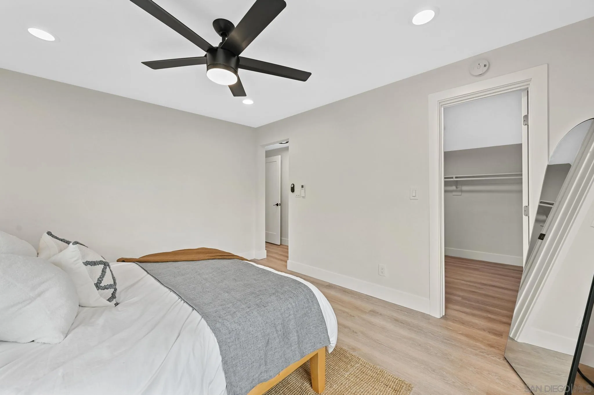 https://cdn.realtyfeed.com/cdn/127/250037412/2af85e6c49d913fdc65c2ad168cfdacb.webp