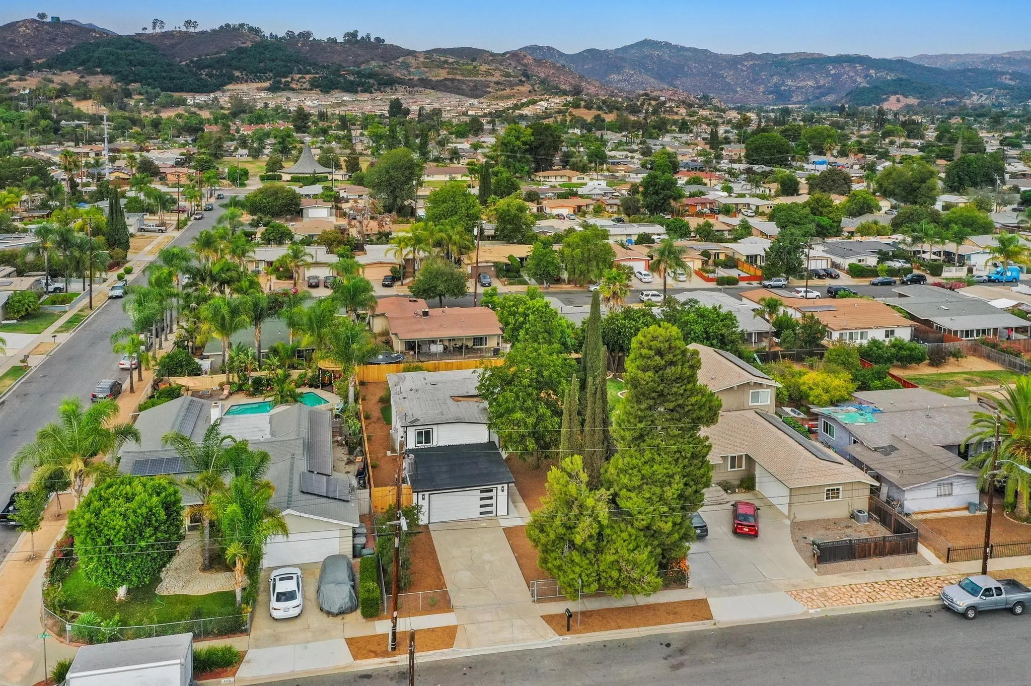 https://cdn.realtyfeed.com/cdn/127/250037412/963af7176fc183a9d5864e9fc243a166.webp