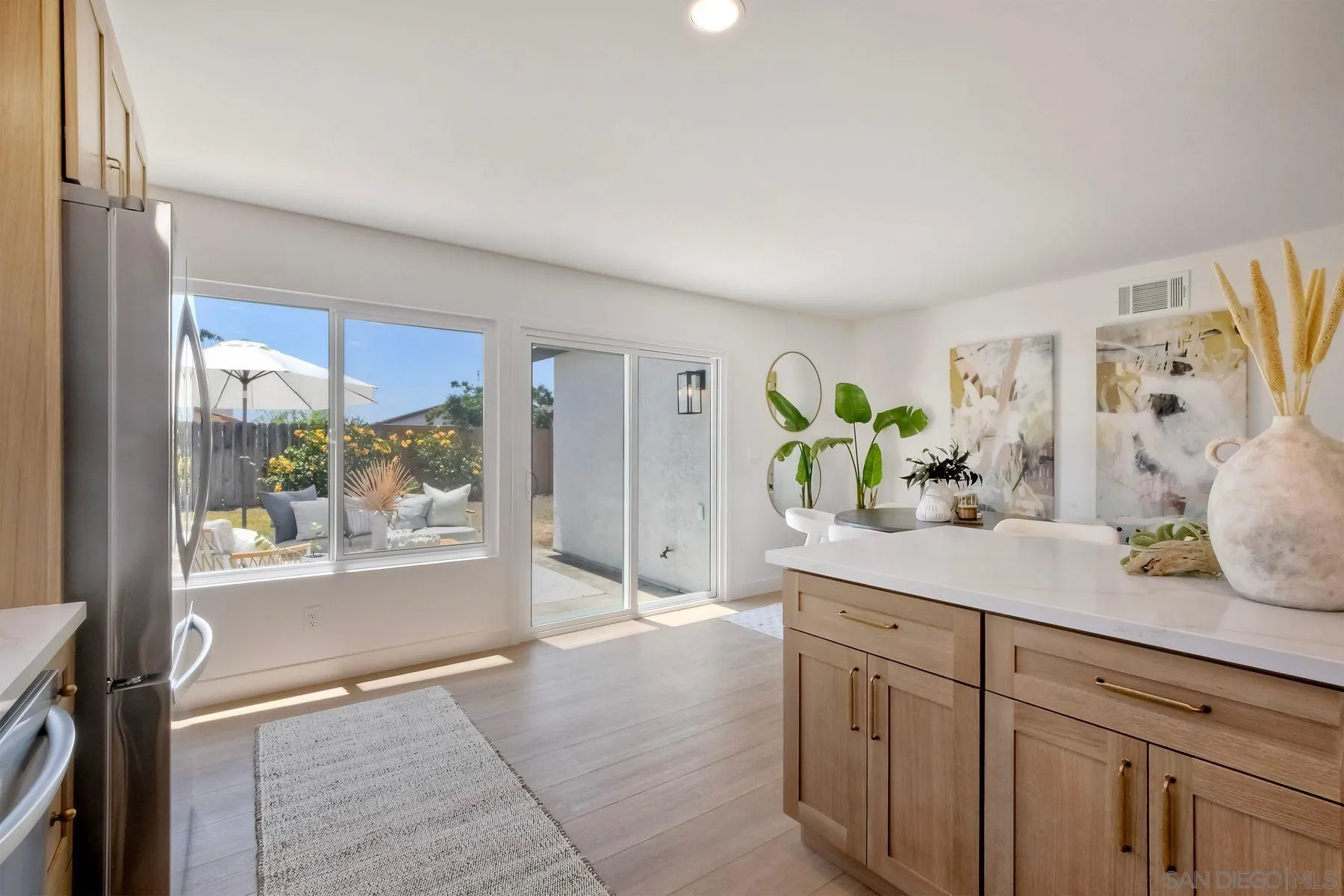 https://cdn.realtyfeed.com/cdn/127/250037413/c197622cda1ed4c18c974ce01e09385a.webp