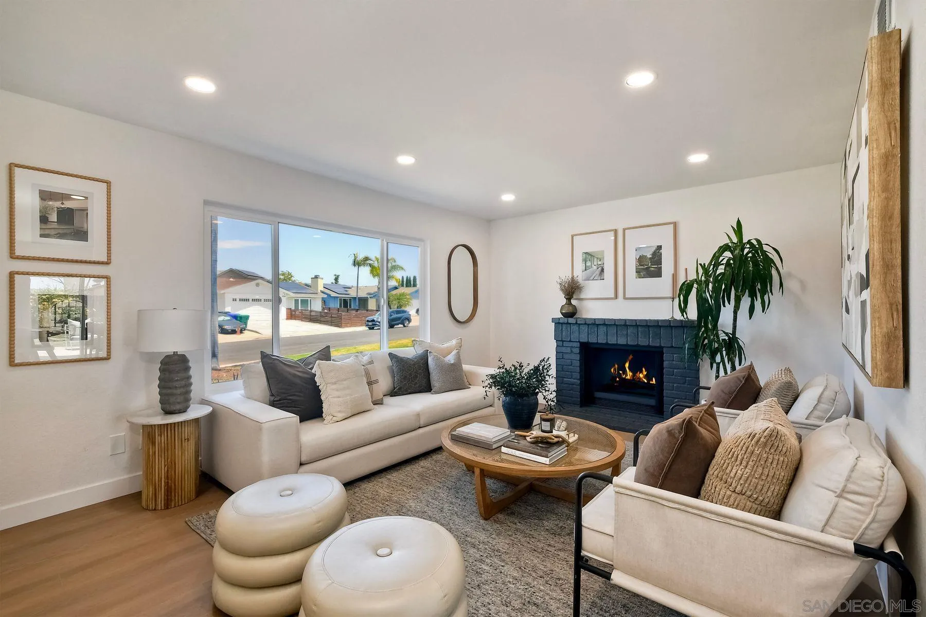 https://cdn.realtyfeed.com/cdn/127/250037413/f5a39e6441d705f79ea45918629bd9af.webp