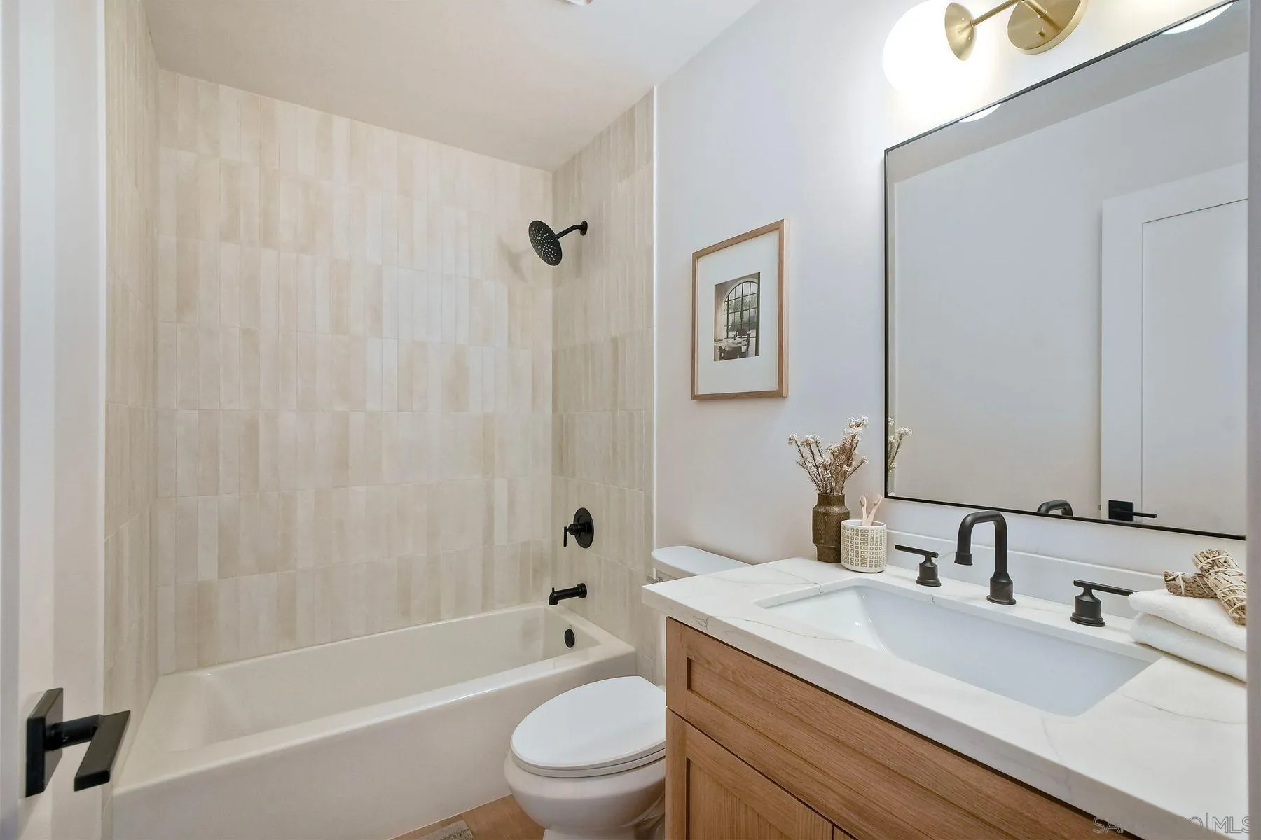 https://cdn.realtyfeed.com/cdn/127/250037413/f6300d333c8e74a3d7f2d132fb6cc03e.webp