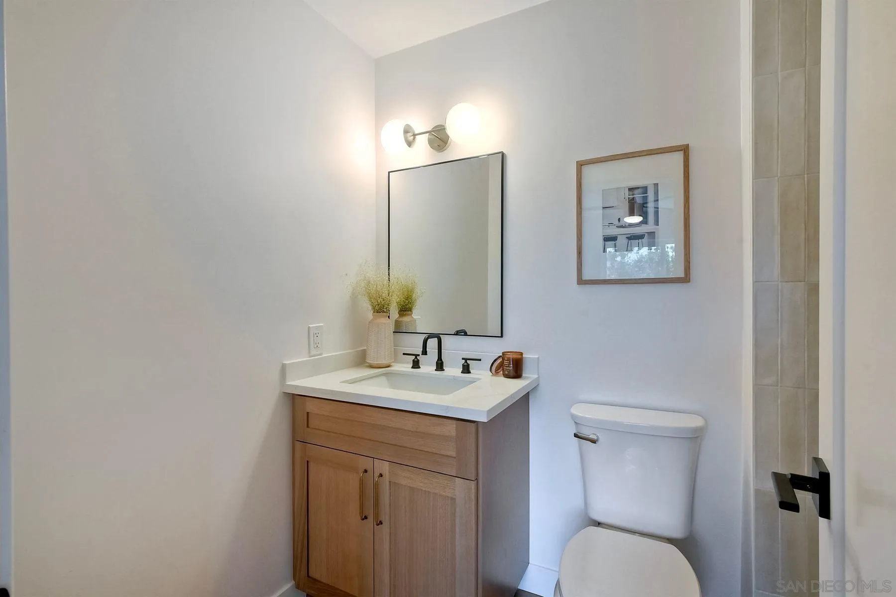 https://cdn.realtyfeed.com/cdn/127/250037413/fcfd0d52dd483b6072feff13575d067b.webp