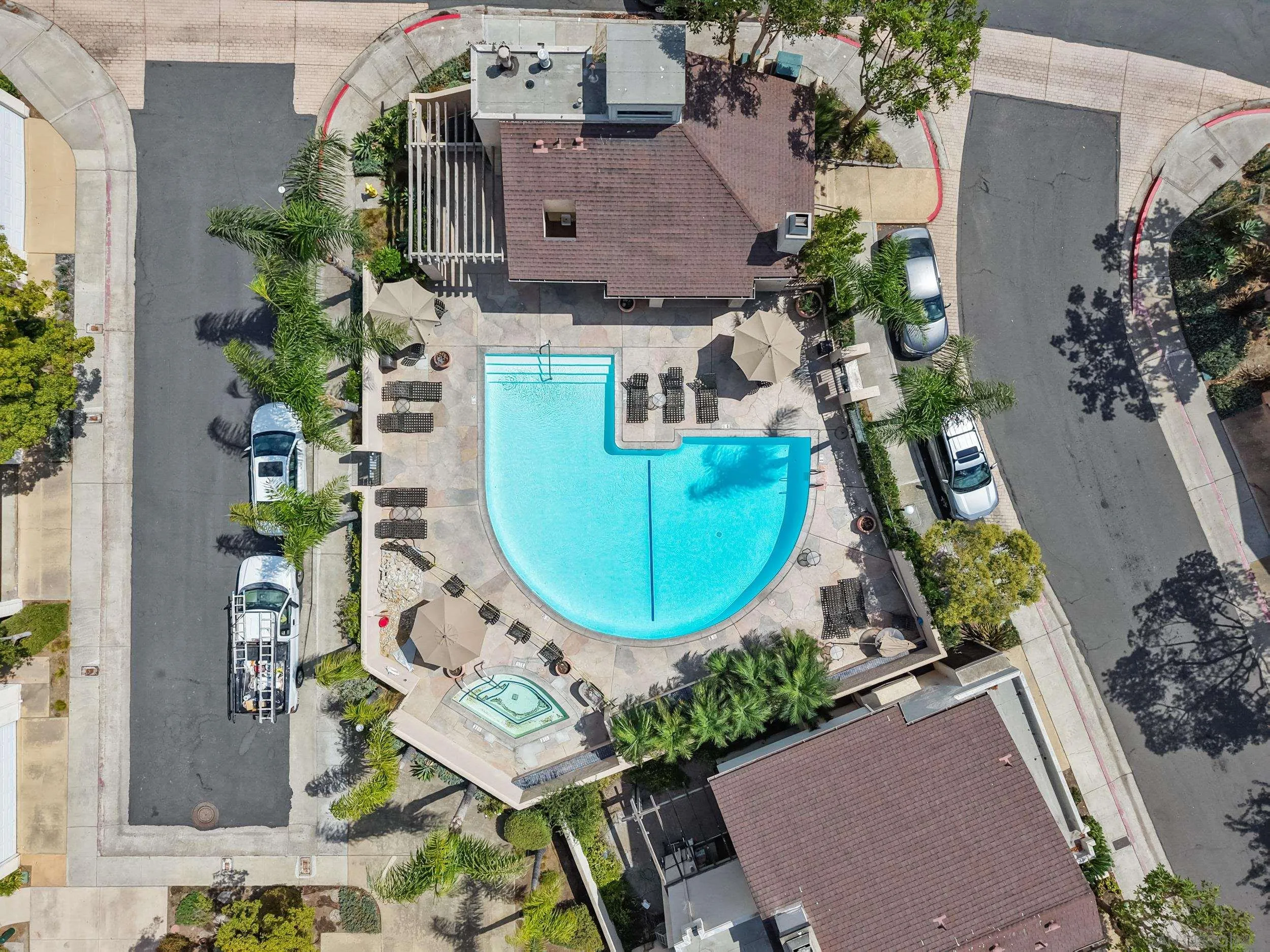 https://cdn.realtyfeed.com/cdn/127/250037414/bdfb31f705960ba8a6e44c1b18a2d9b6.webp