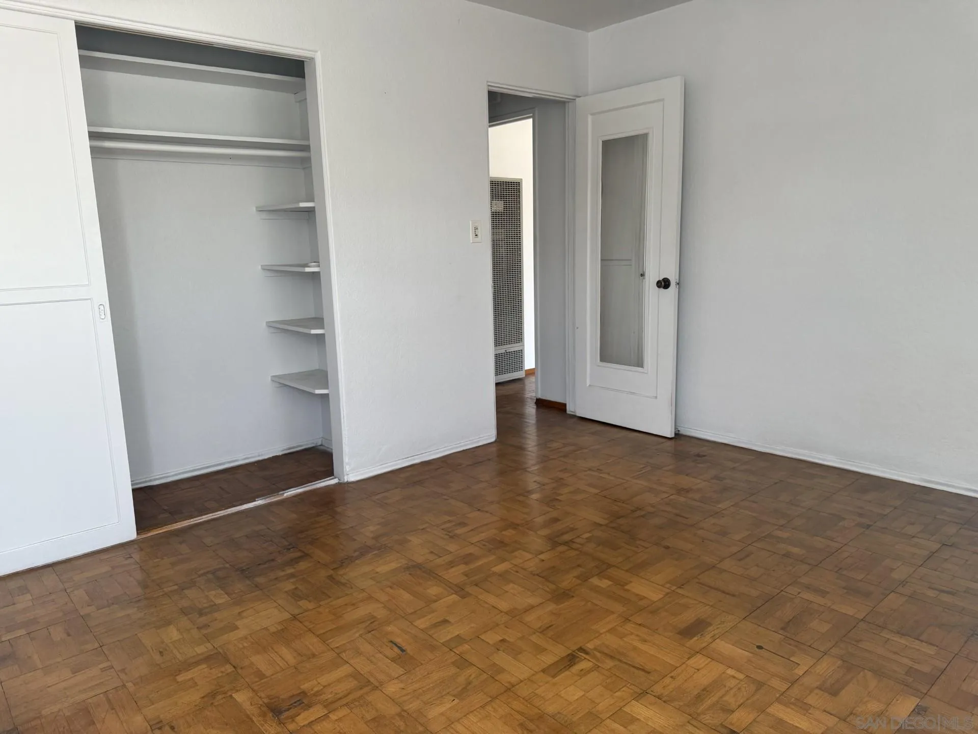 https://cdn.realtyfeed.com/cdn/127/250037416/83b020f7cfc473d15e77b58b849e646d.webp